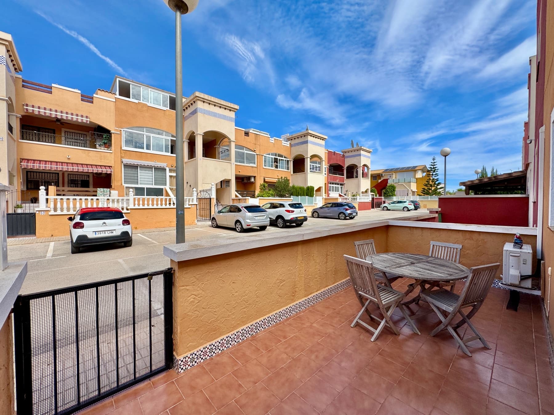 2 bed Middle Floor Apartment in Orihuela Costa - 28