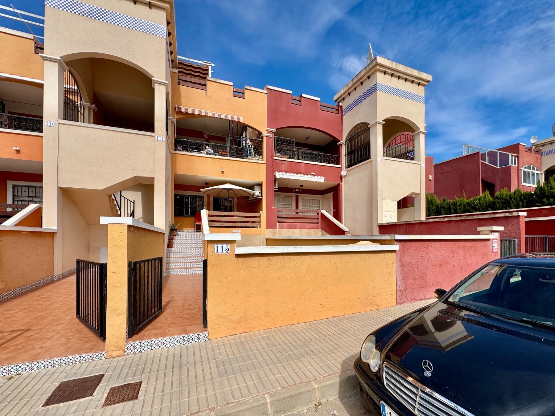2 bed Middle Floor Apartment in Orihuela Costa - 30
