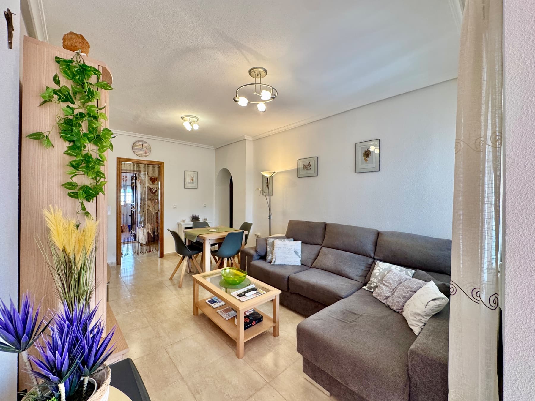 2 bed Middle Floor Apartment in Orihuela Costa - 17