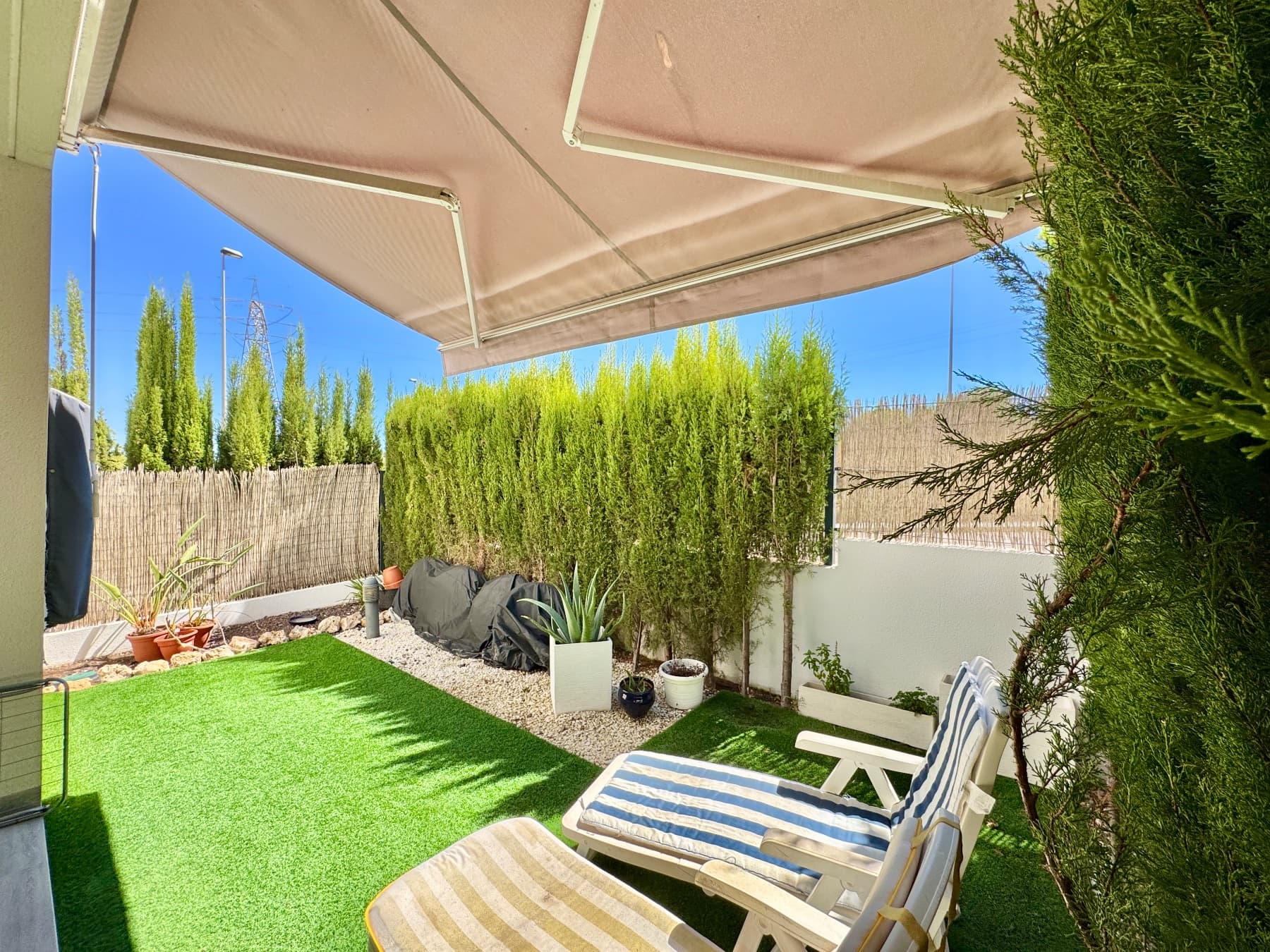 2 bed Middle Floor Apartment in Villamartin - 30