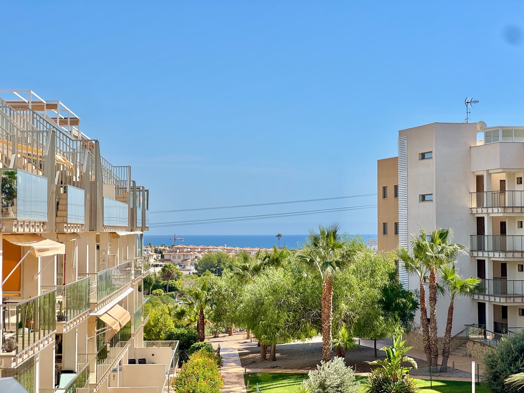 2 bed Middle Floor Apartment in Orihuela