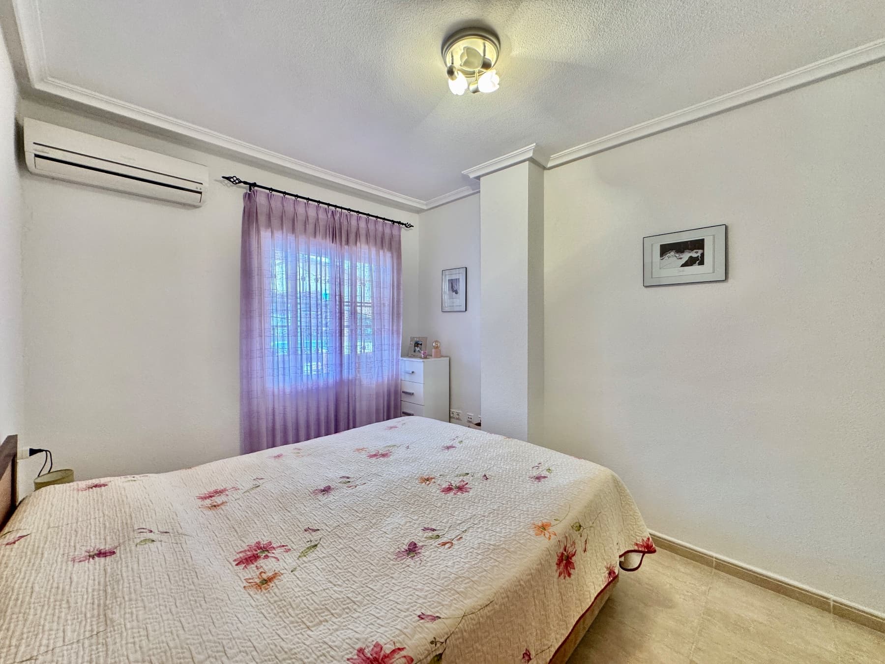 2 bed Middle Floor Apartment in Orihuela Costa - 13
