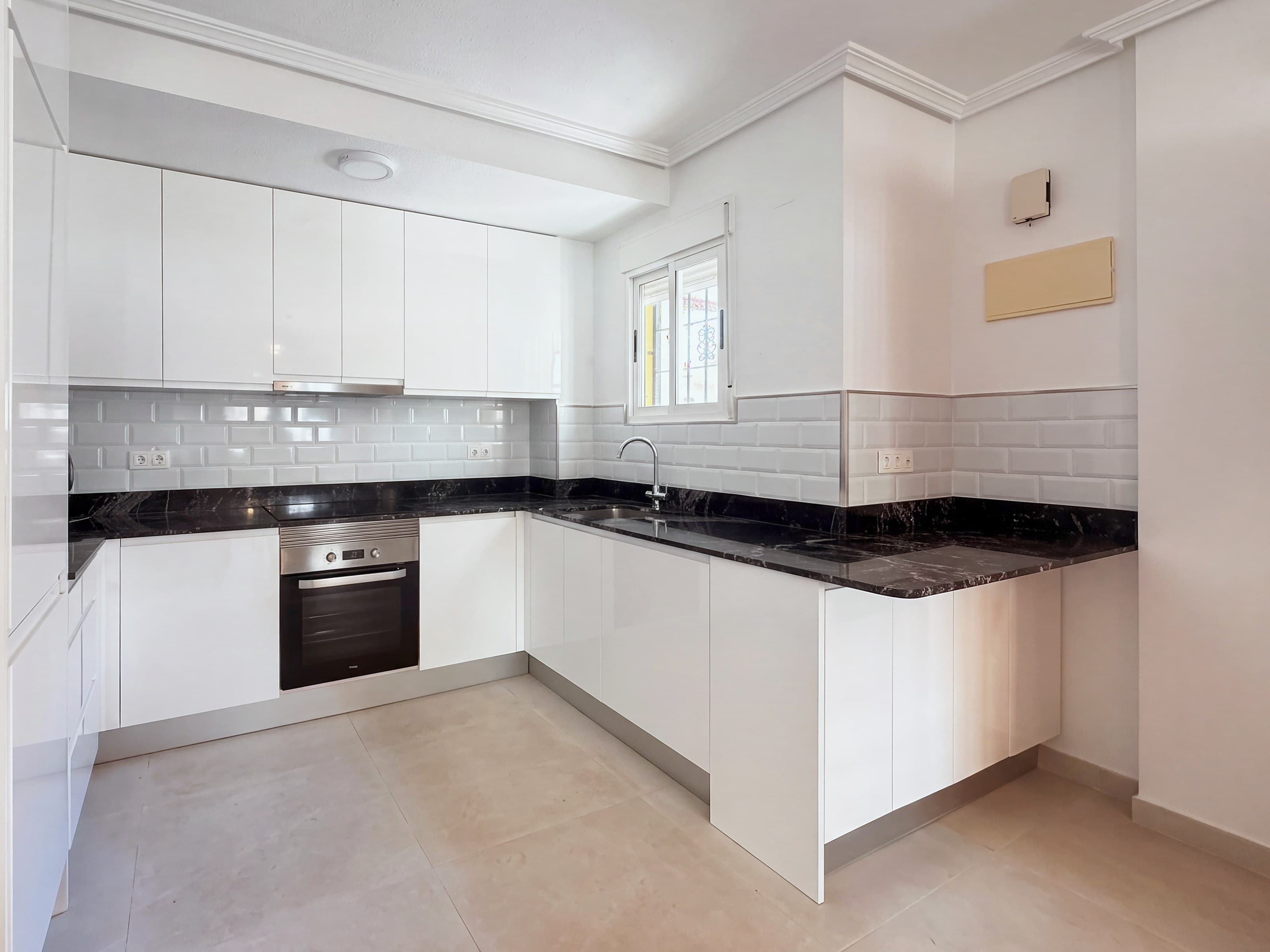 3 bed Townhouse in Orihuela Costa - 12