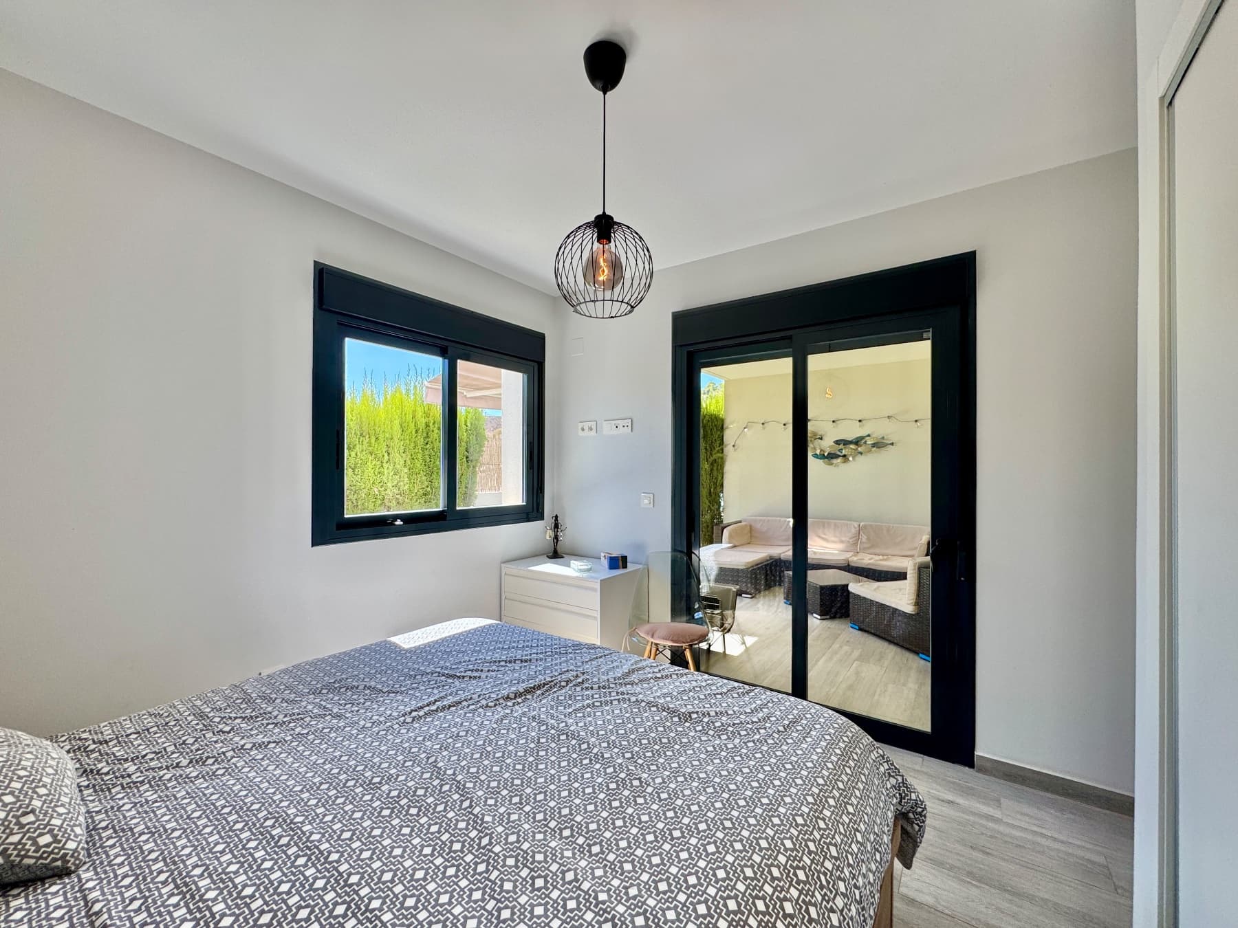 2 bed Middle Floor Apartment in Villamartin - 6