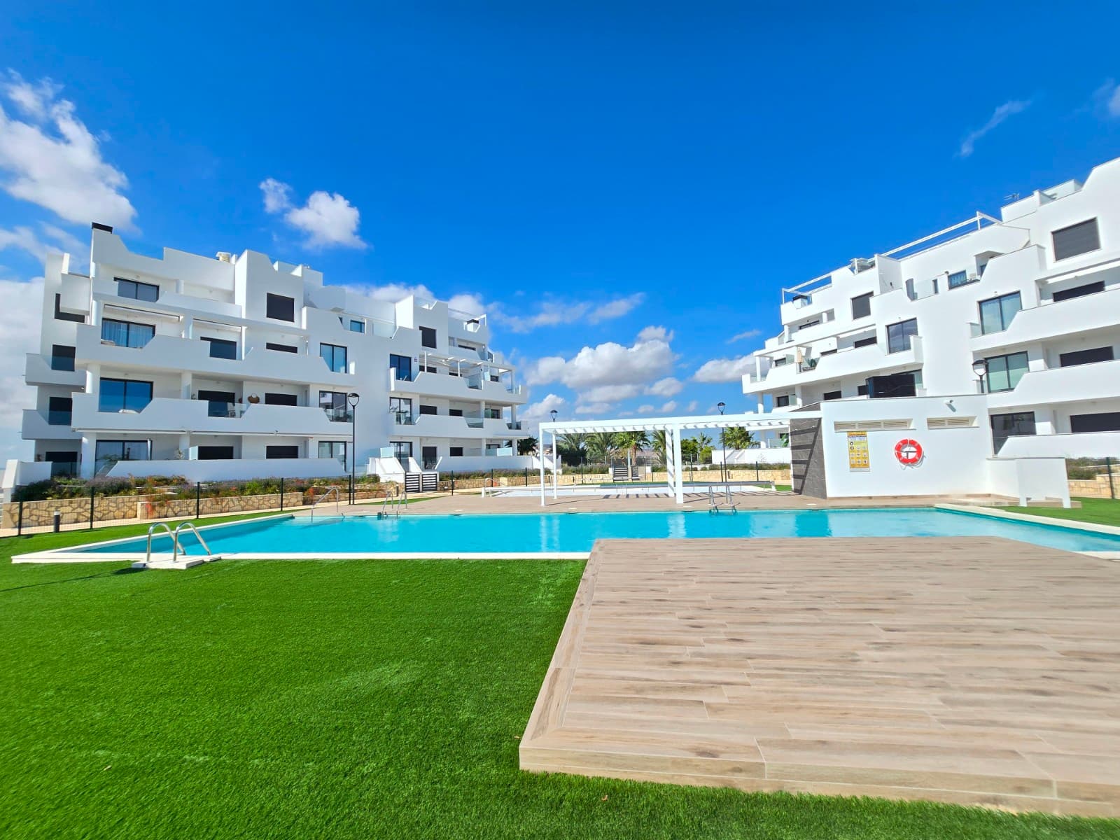 Apartamento Planta Media de 2 dormitorios en Santa Rosalia Lake and Life Resort - 3