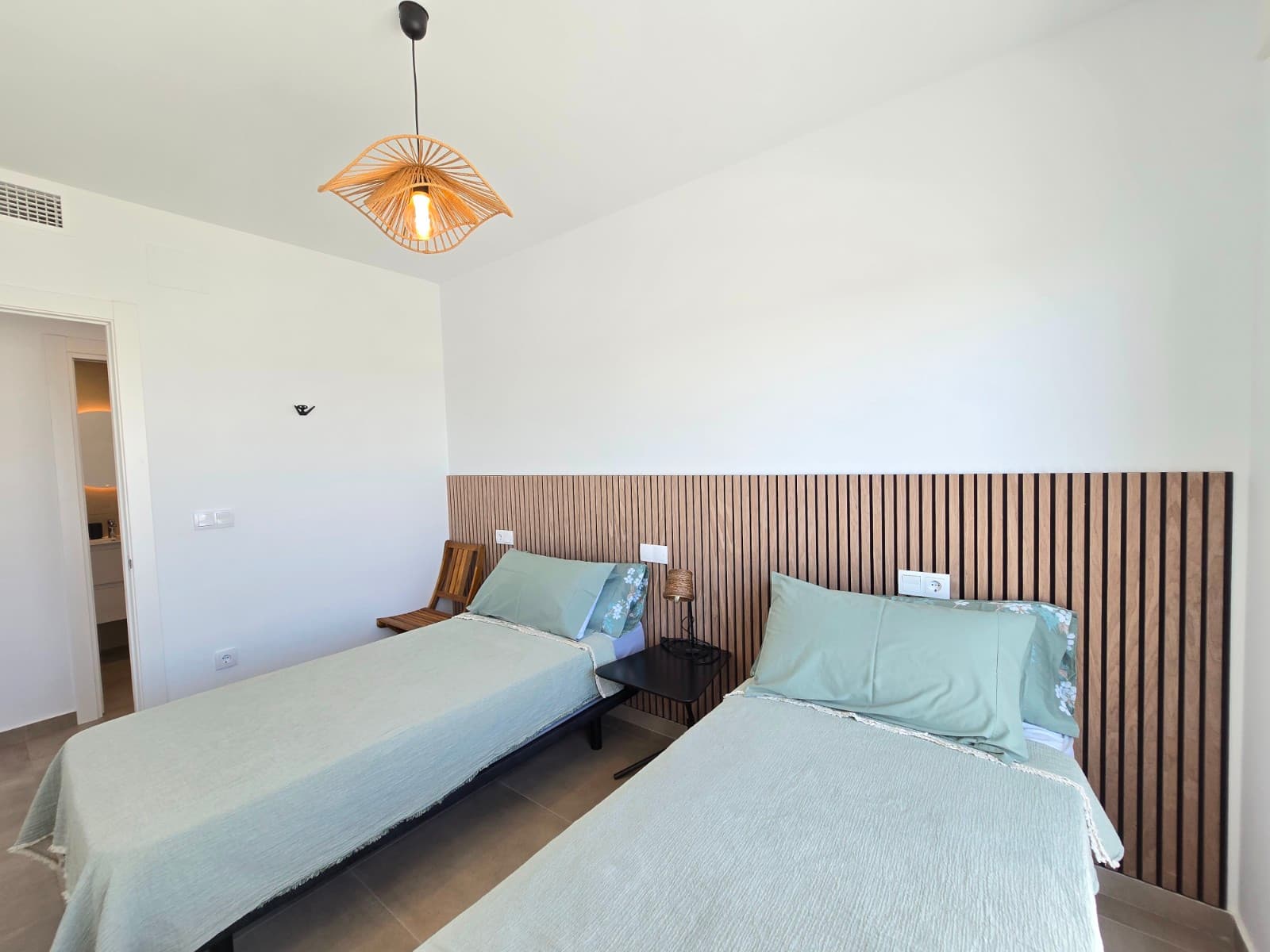 Apartamento Planta Media de 2 dormitorios en Santa Rosalia Lake and Life Resort - 22
