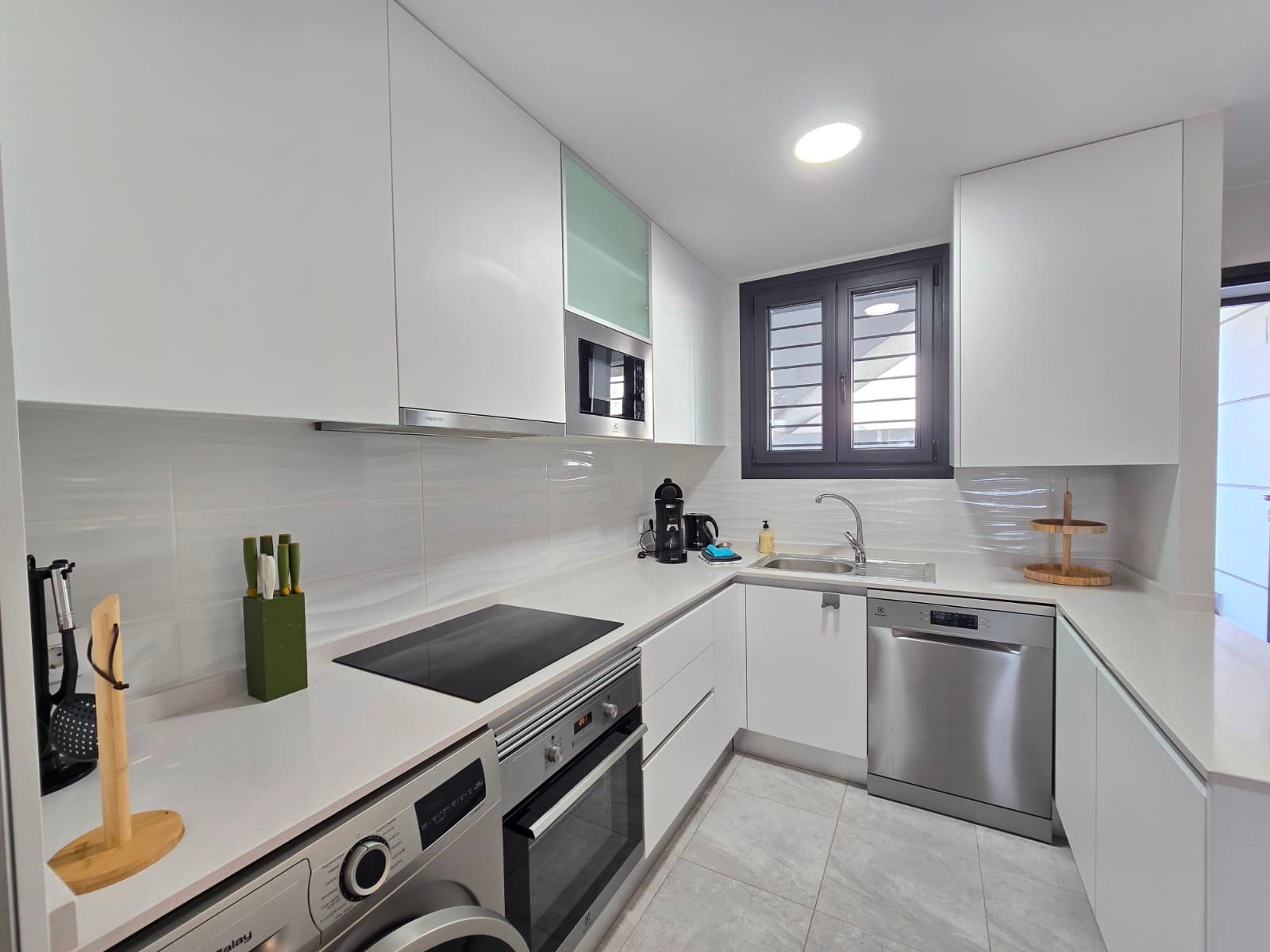 2 bed Middle Floor Apartment in Orihuela Costa - 13