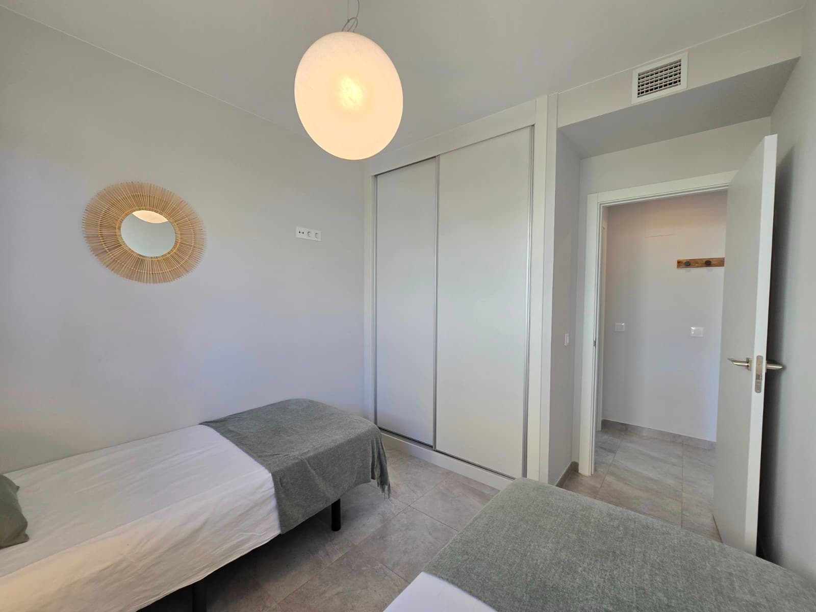 2 bed Middle Floor Apartment in Orihuela Costa - 18