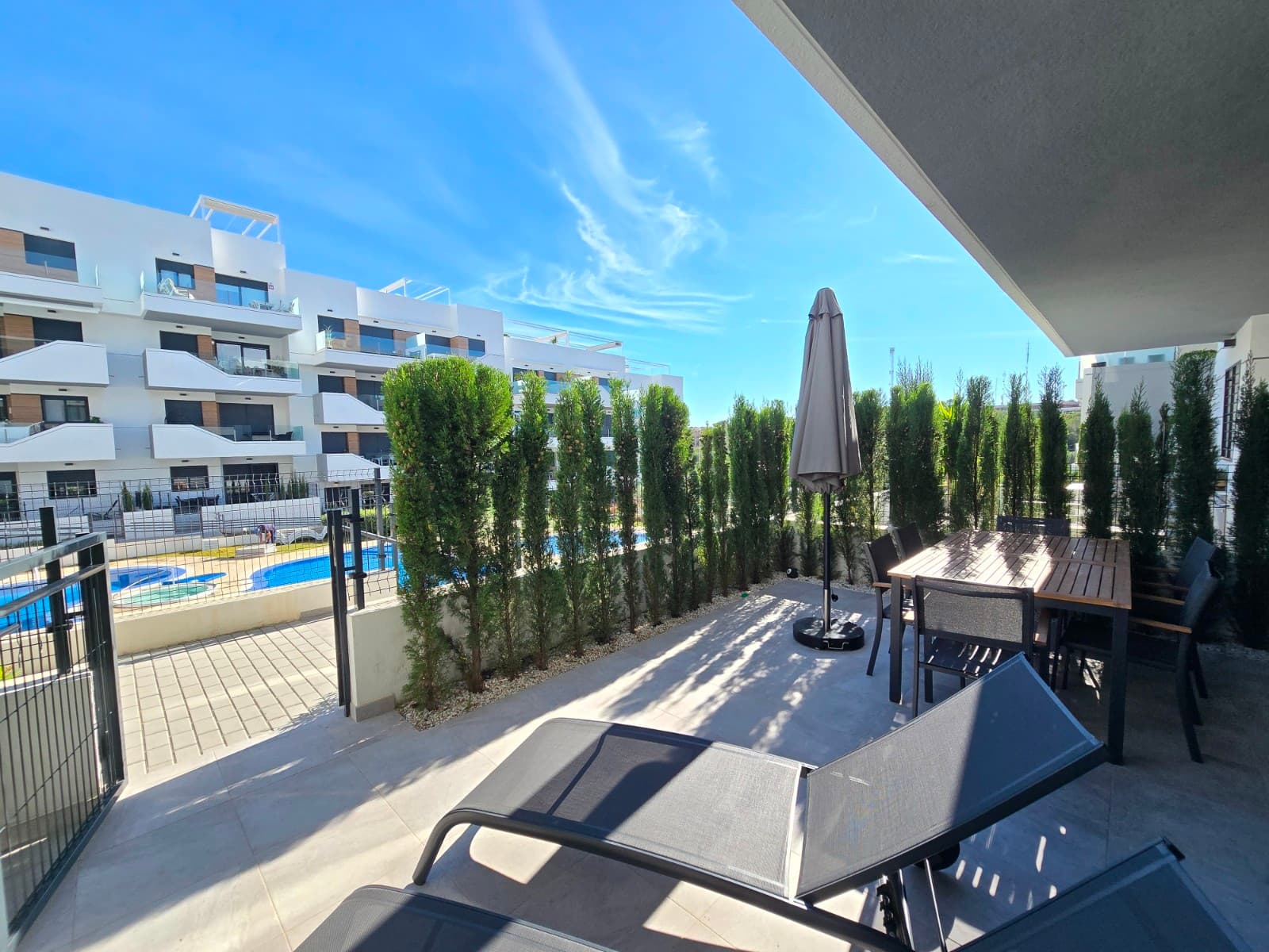 2 bed Middle Floor Apartment in Orihuela Costa - 7