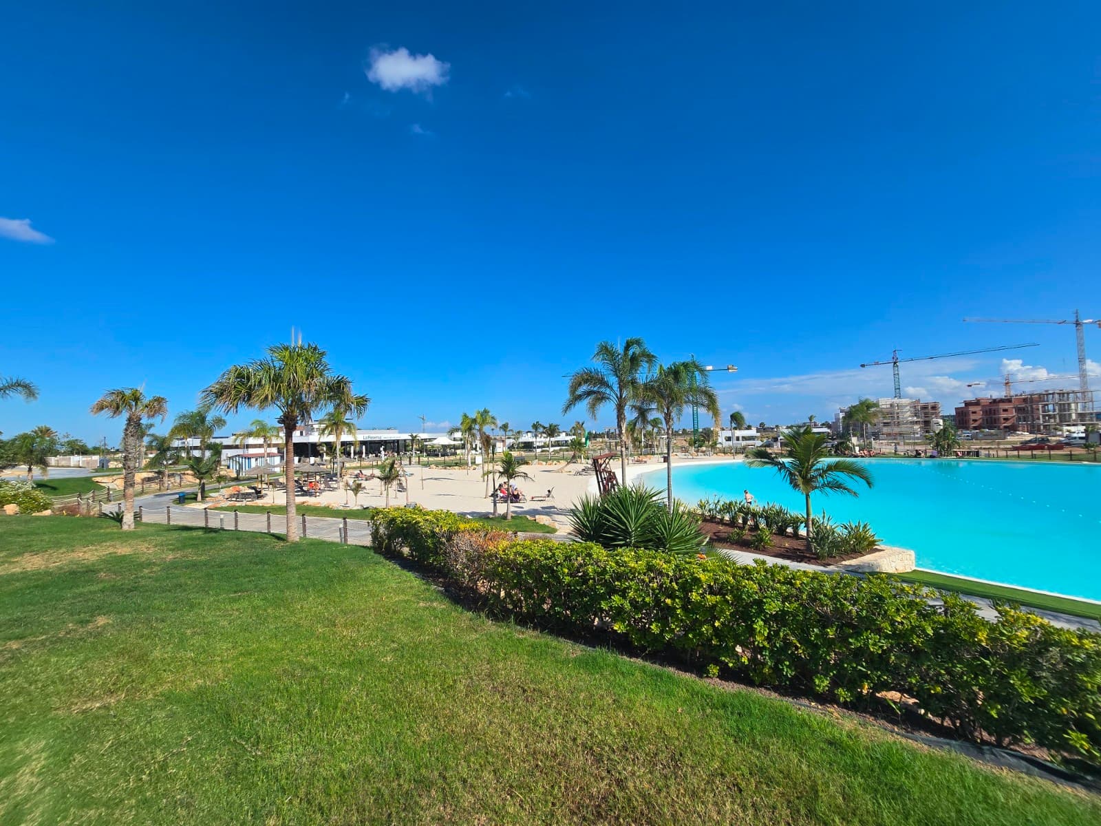 Tussenverdieping Appartement met 2 slaapkamers in Santa Rosalia Lake and Life Resort - 22