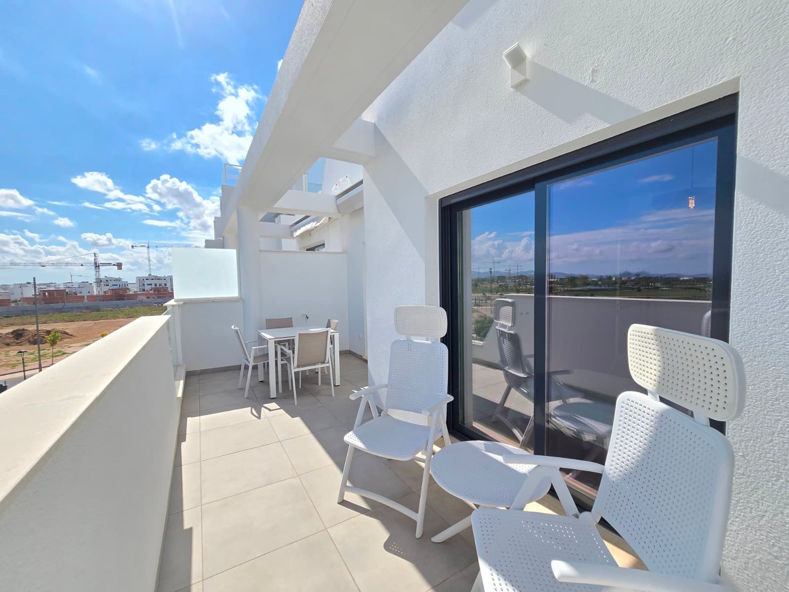 Tussenverdieping Appartement met 2 slaapkamers in Santa Rosalia Lake and Life Resort - 9