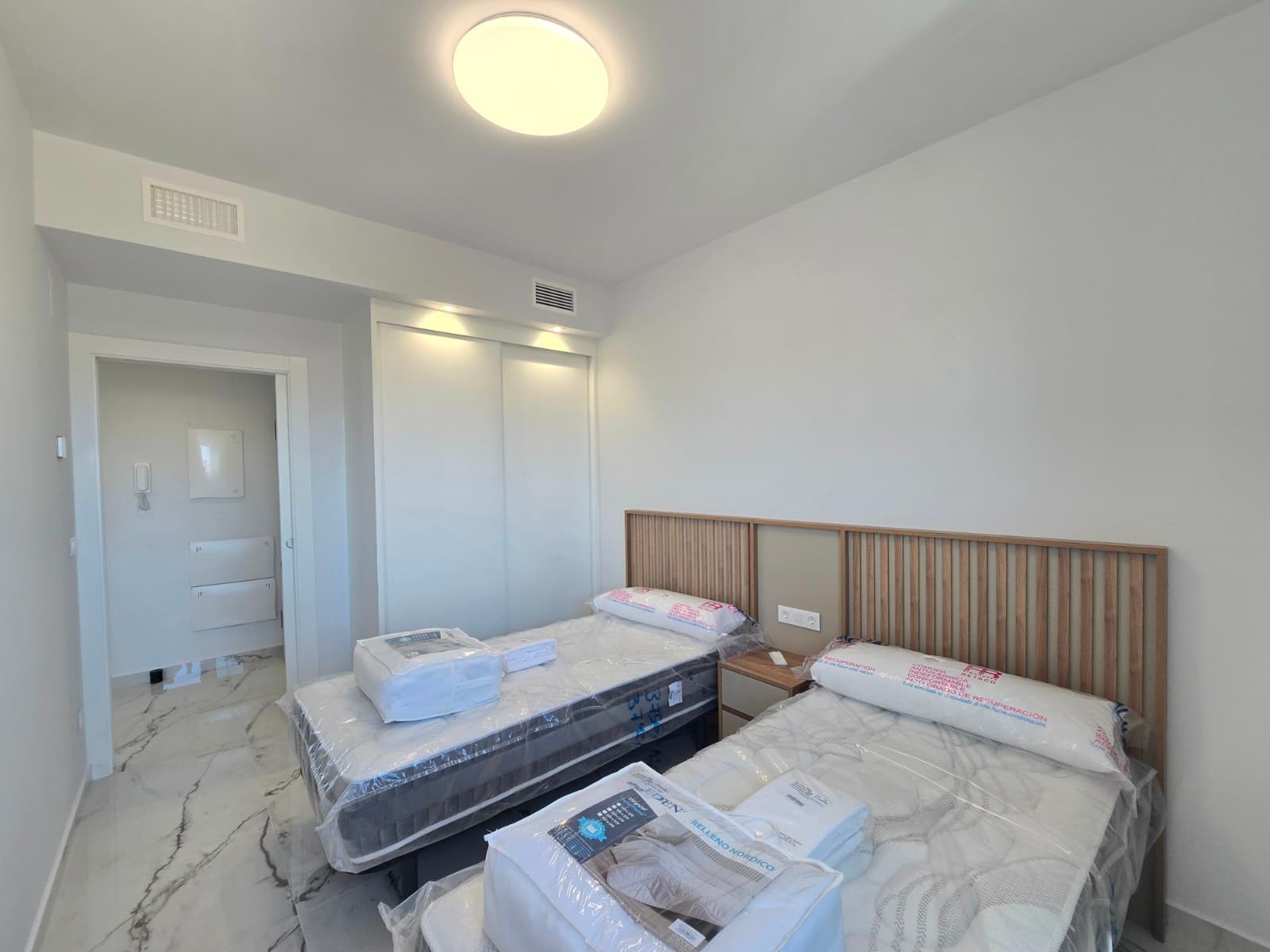 Tussenverdieping Appartement met 2 slaapkamers in Orihuela Costa - 15