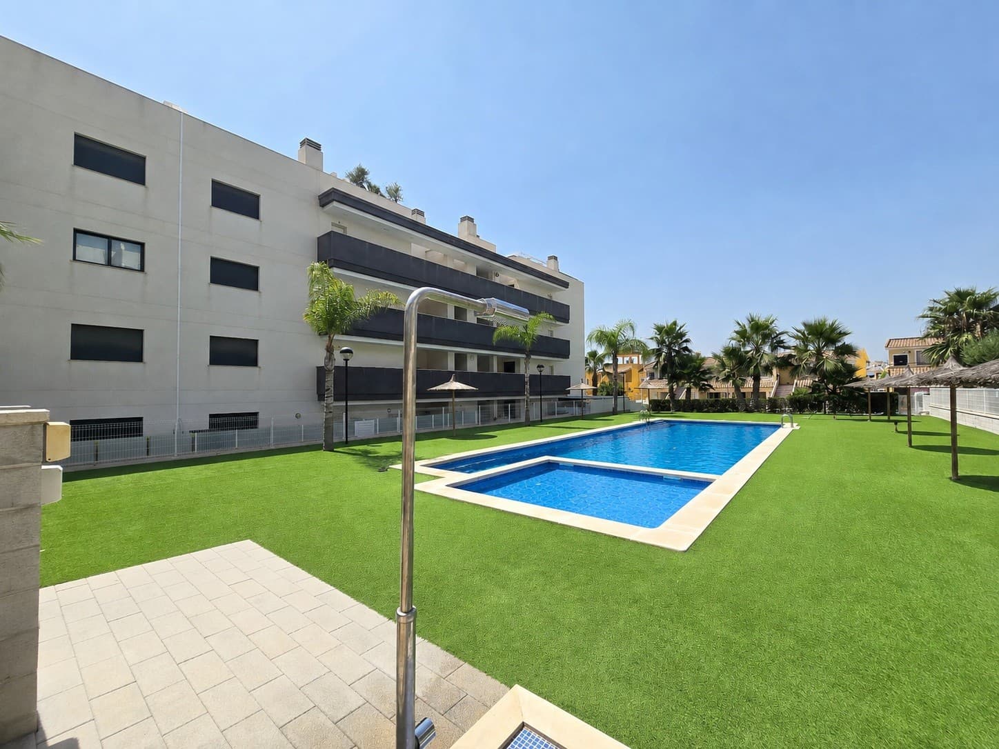 Apartamento Planta Media de 2 dormitorios en Orihuela Costa - 18