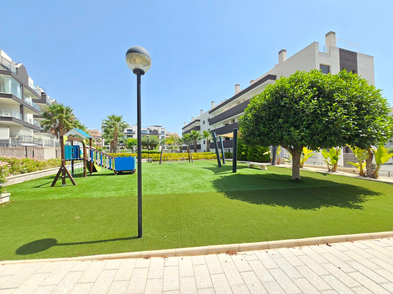 Apartamento Planta Media de 2 dormitorios en Orihuela Costa - 16