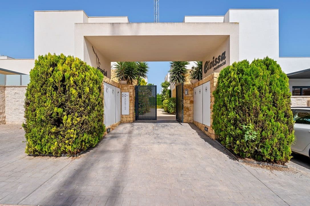 Vrijstaande Villa met 3 slaapkamers in Ciudad Quesada - 31