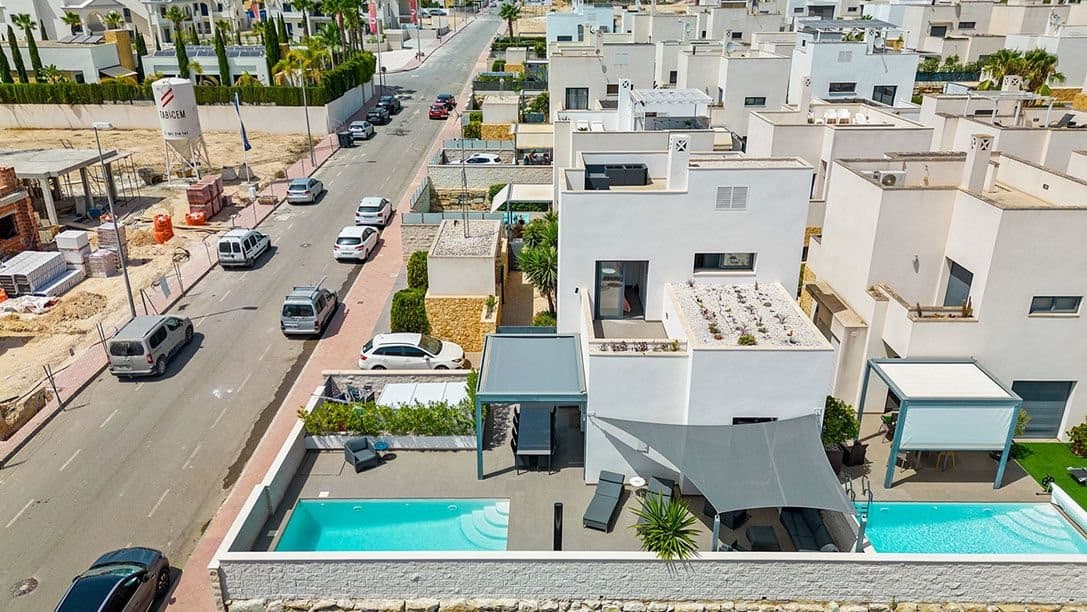 Vrijstaande Villa met 3 slaapkamers in Ciudad Quesada - 35