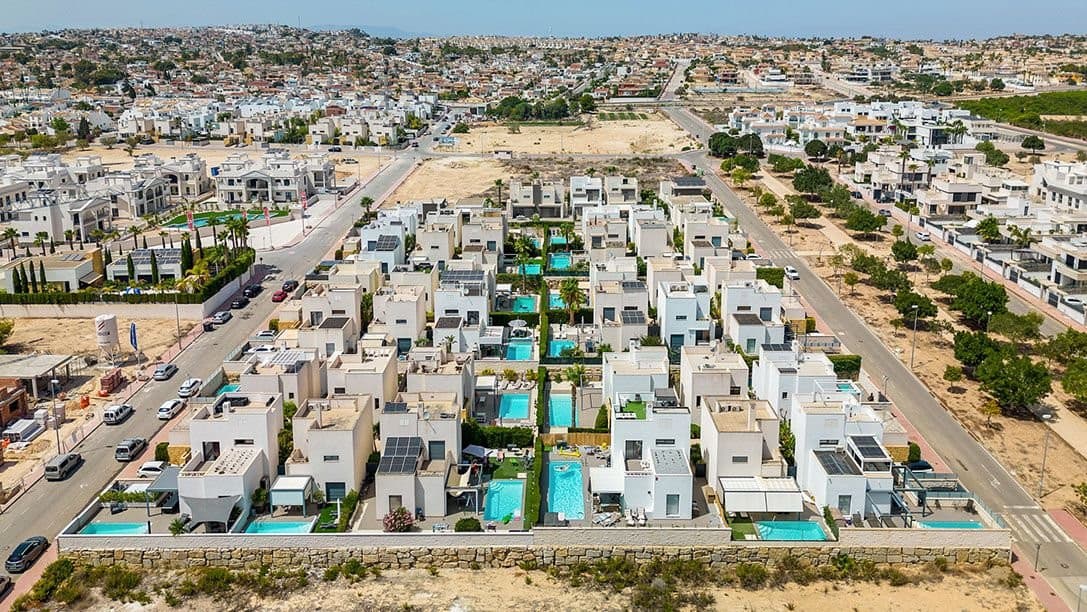 Vrijstaande Villa met 3 slaapkamers in Ciudad Quesada - 40