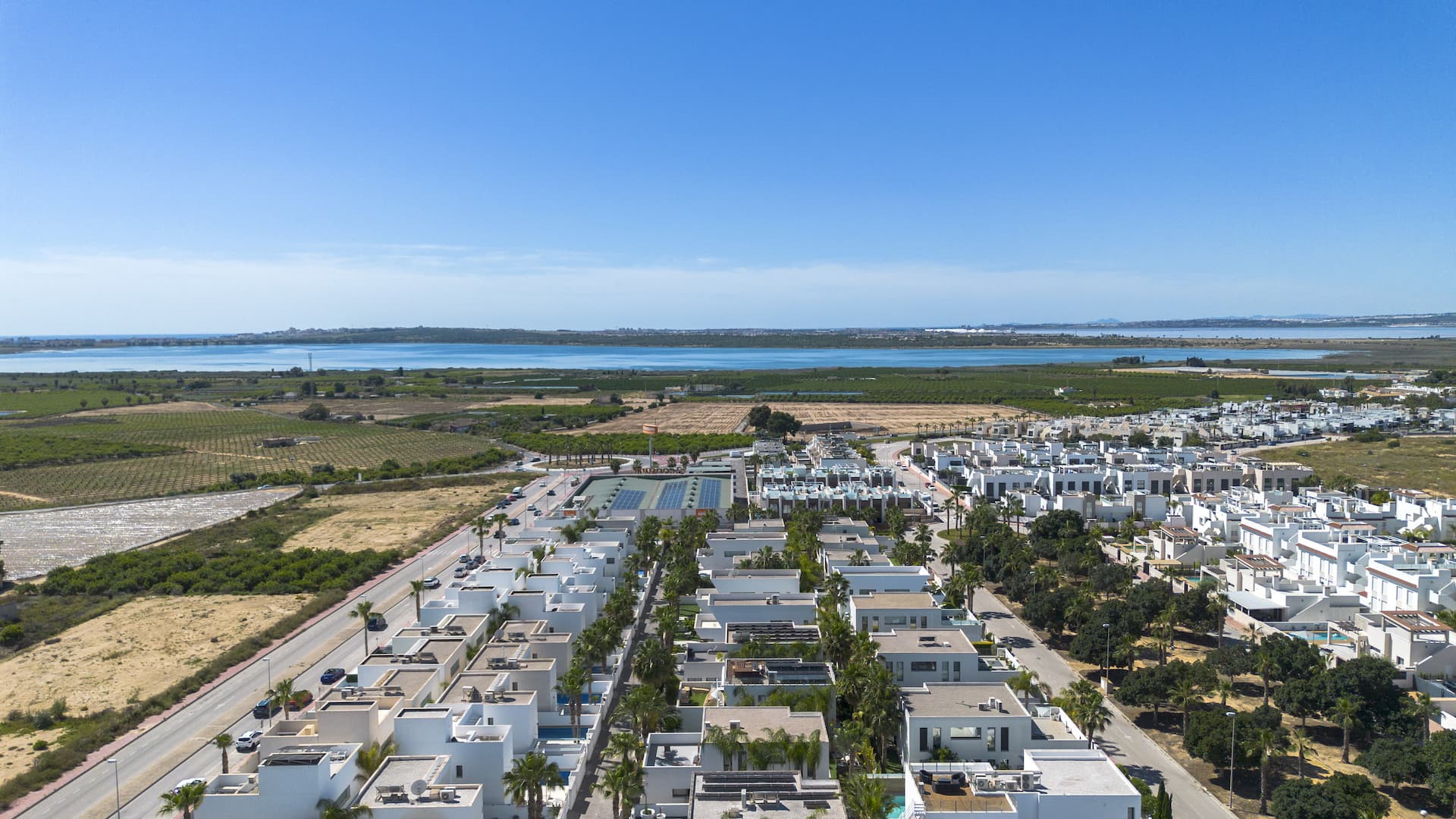 Vrijstaande Villa met 4 slaapkamers in Ciudad Quesada - 31