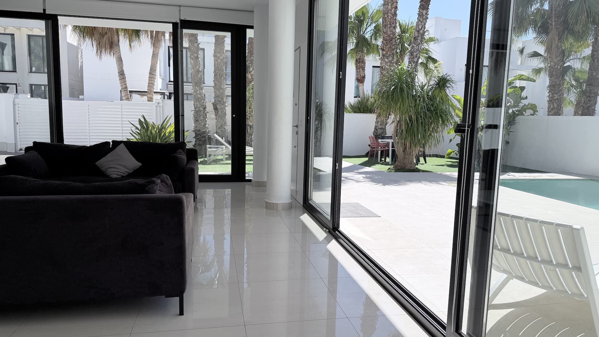 Vrijstaande Villa met 4 slaapkamers in Ciudad Quesada - 21