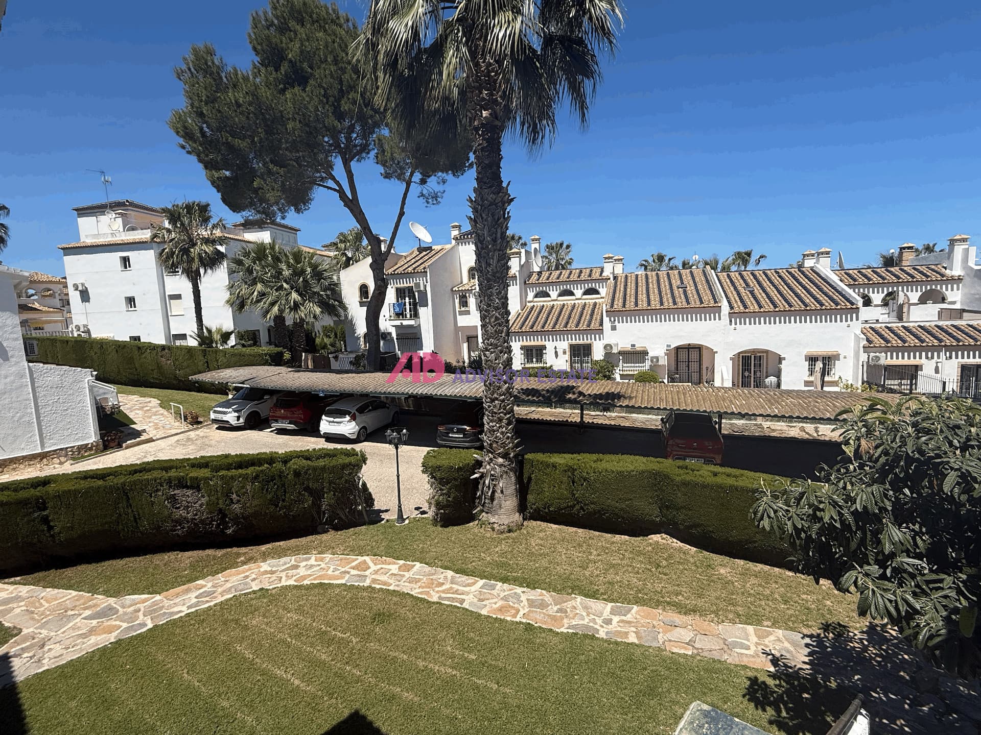 2 bed Middle Floor Apartment in Orihuela Costa - 5