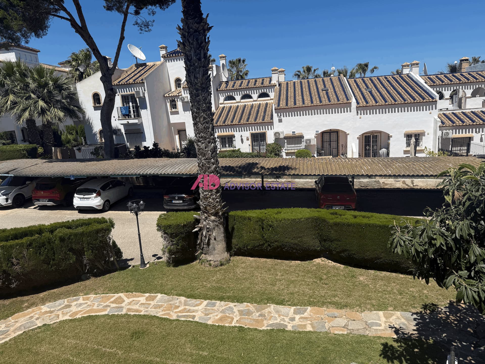 2 bed Middle Floor Apartment in Orihuela Costa - 4