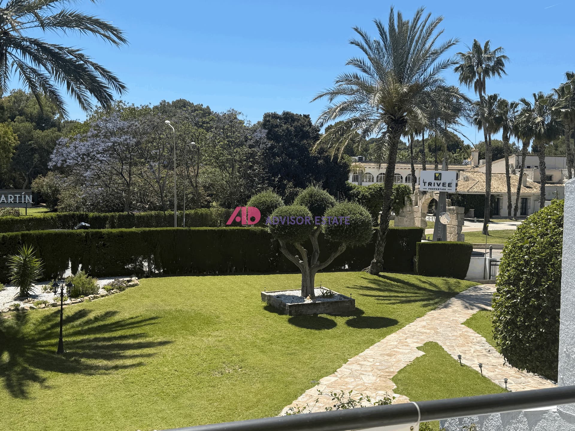 2 bed Middle Floor Apartment in Orihuela Costa - 3