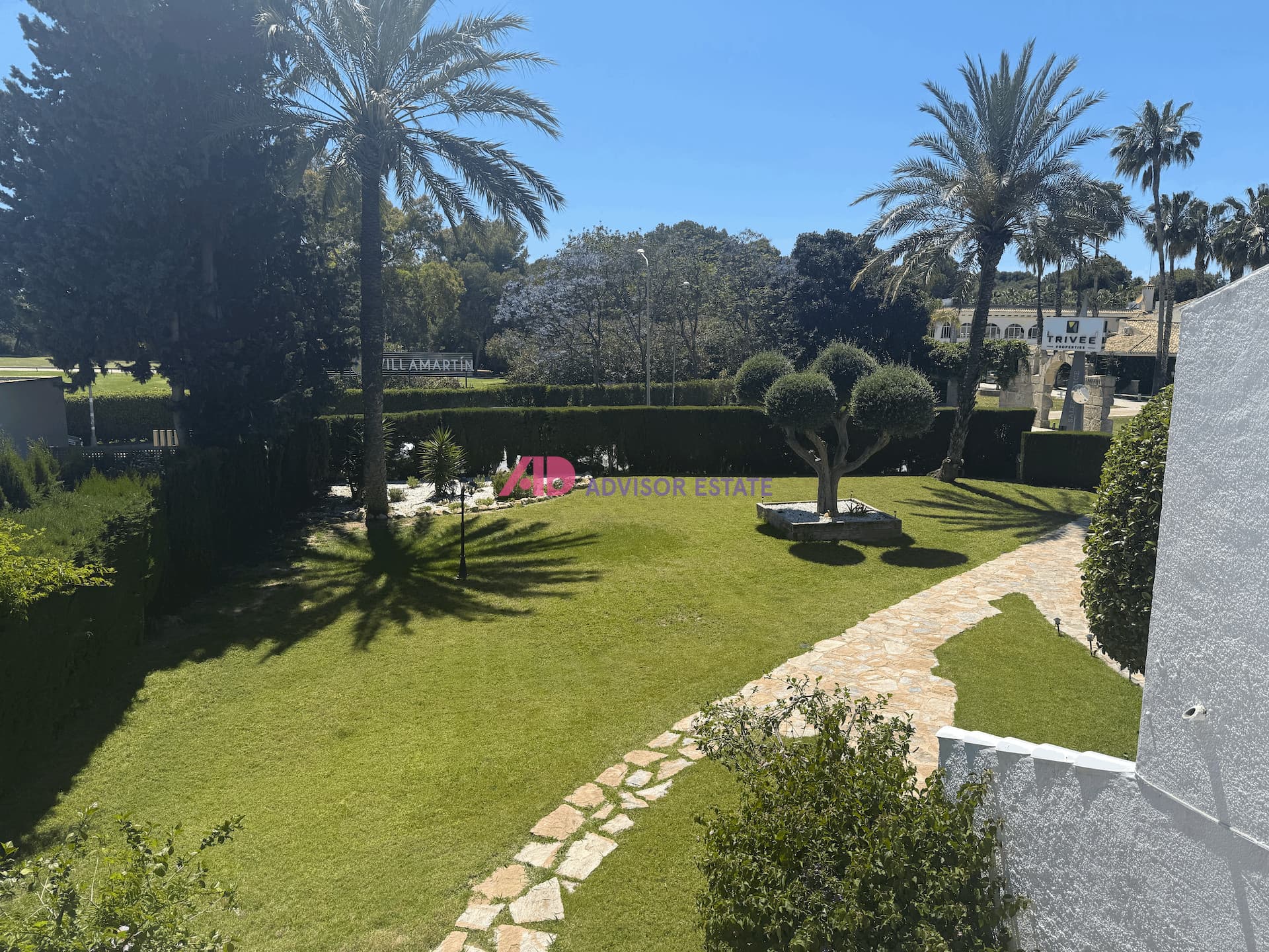 2 bed Middle Floor Apartment in Orihuela Costa - 8