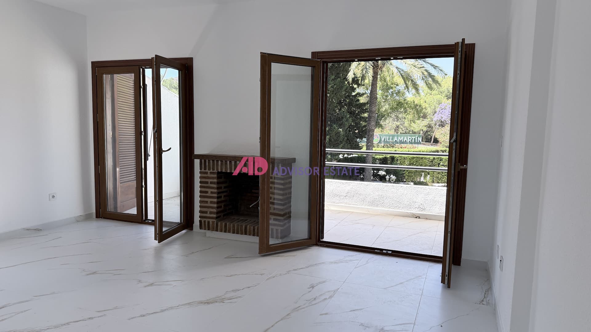 2 bed Middle Floor Apartment in Orihuela Costa - 1