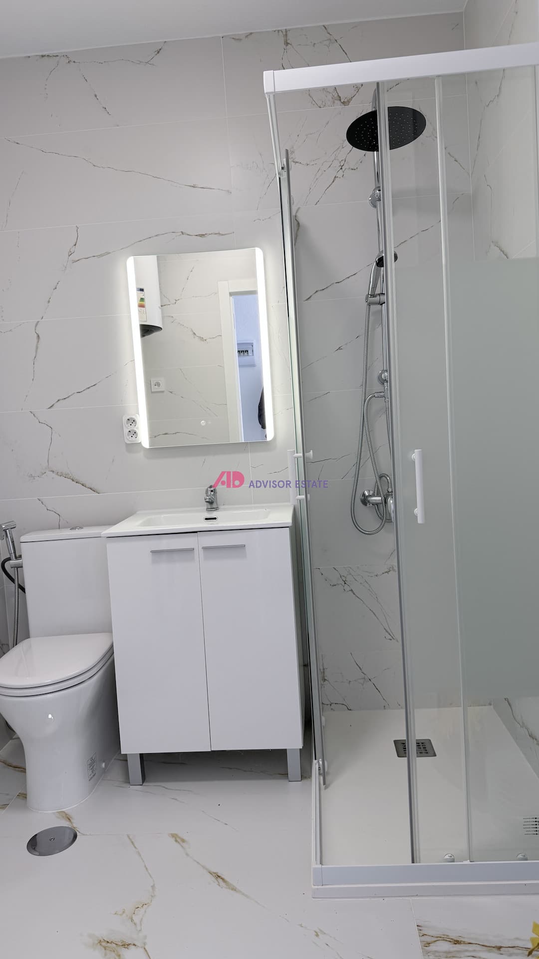 2 bed Middle Floor Apartment in Orihuela Costa - 16