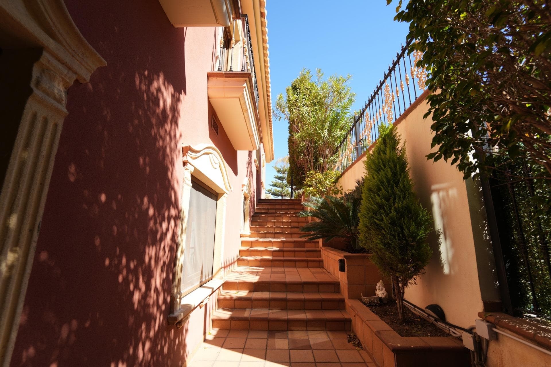 Villa - Chalet de 8 dormitorios en Orihuela Costa - 28