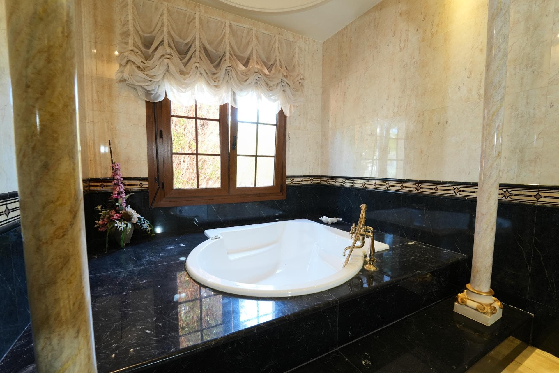 Villa - Chalet de 8 dormitorios en Orihuela Costa - 43