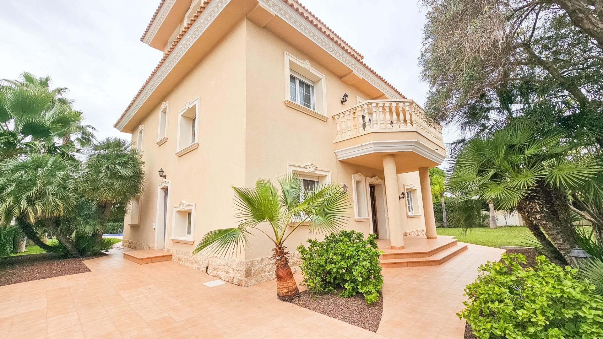 Villa - Chalet de 7 dormitorios en Cabo Roig - 1