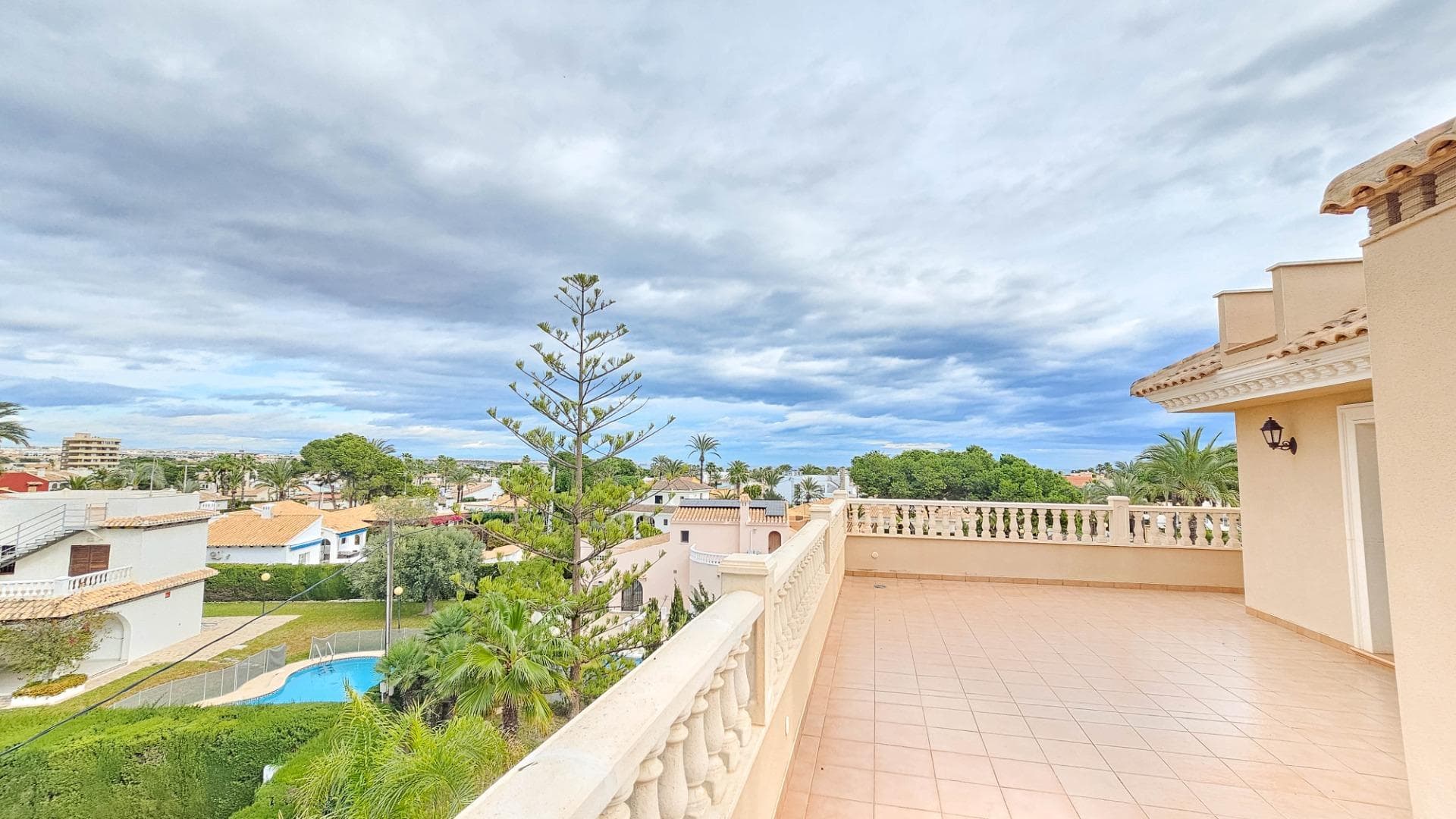 Villa - Chalet de 7 dormitorios en Cabo Roig - 37