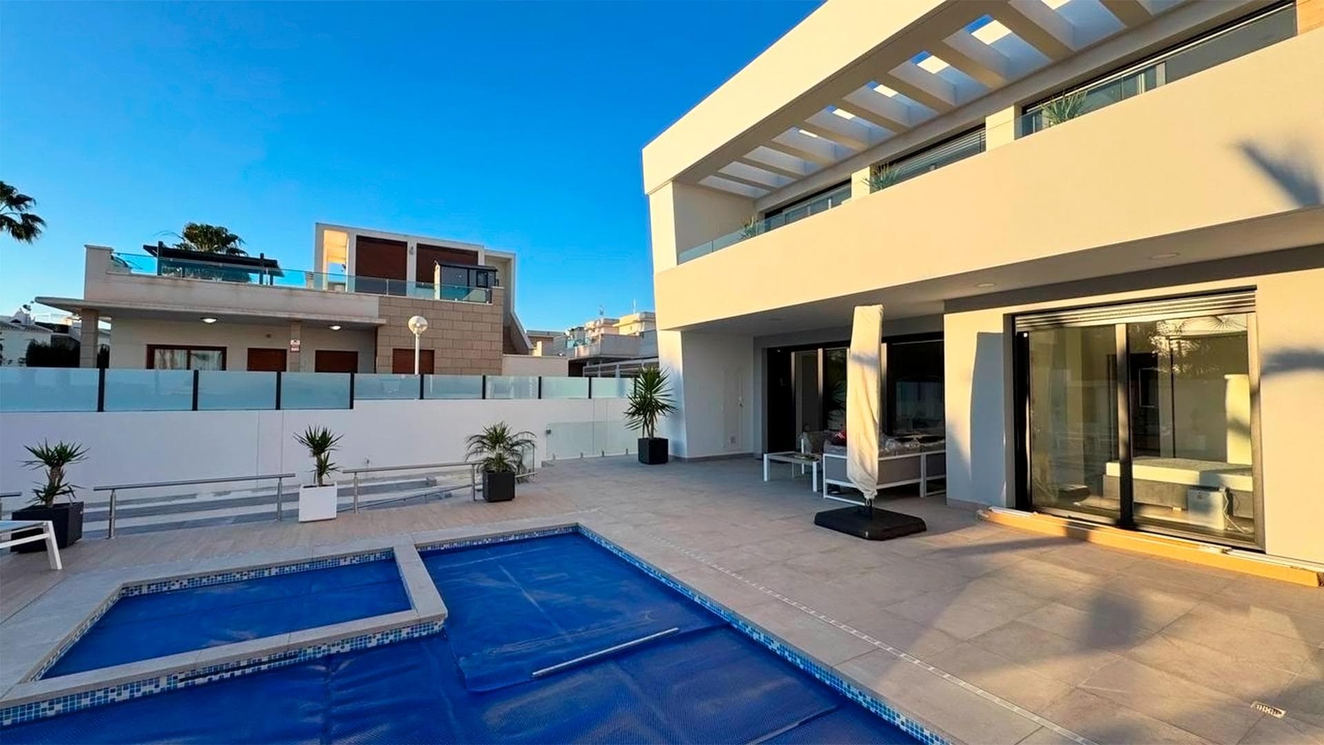 4 bed Detached Villa in Rojales - 6