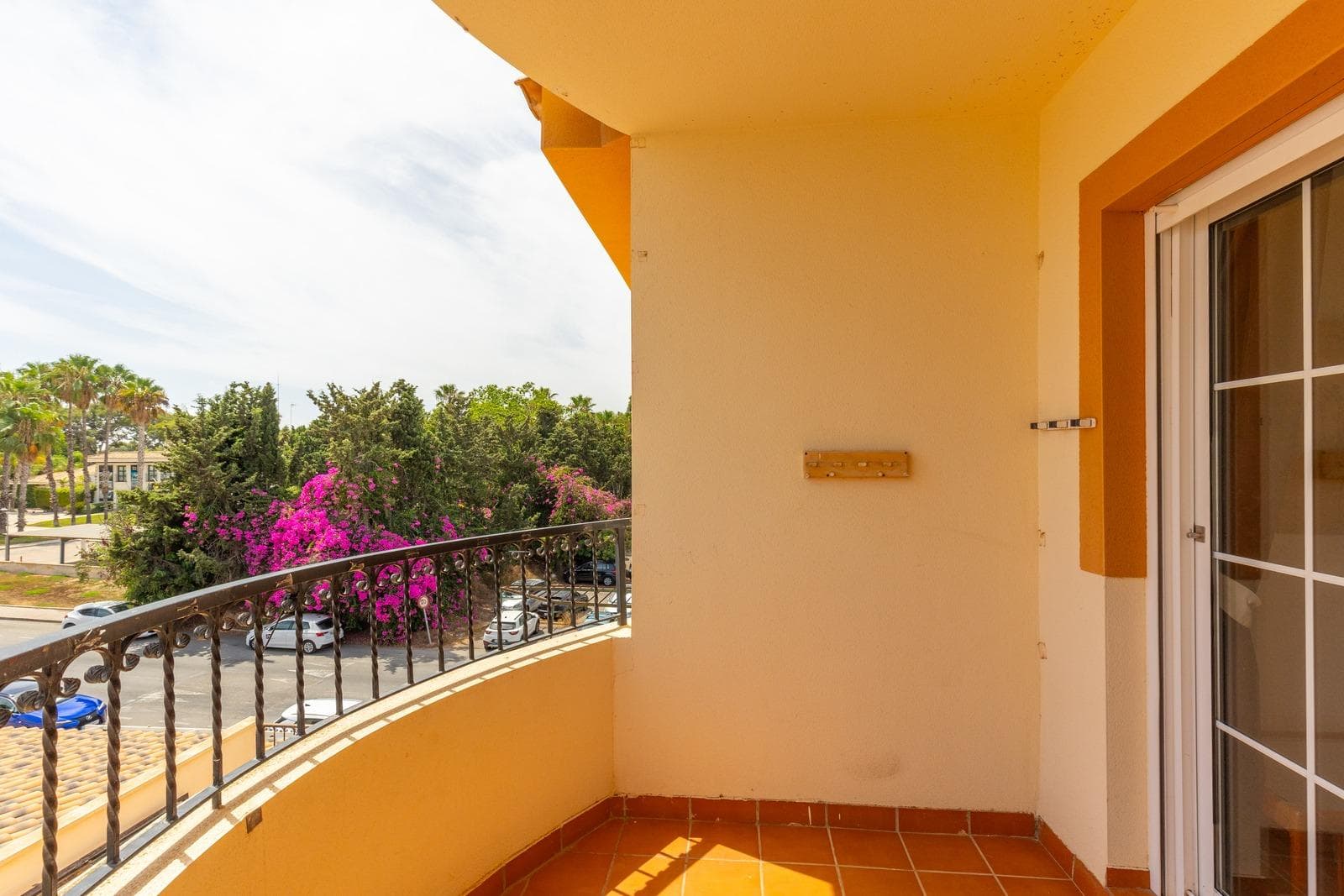 2 bed Middle Floor Apartment in Orihuela Costa - 16