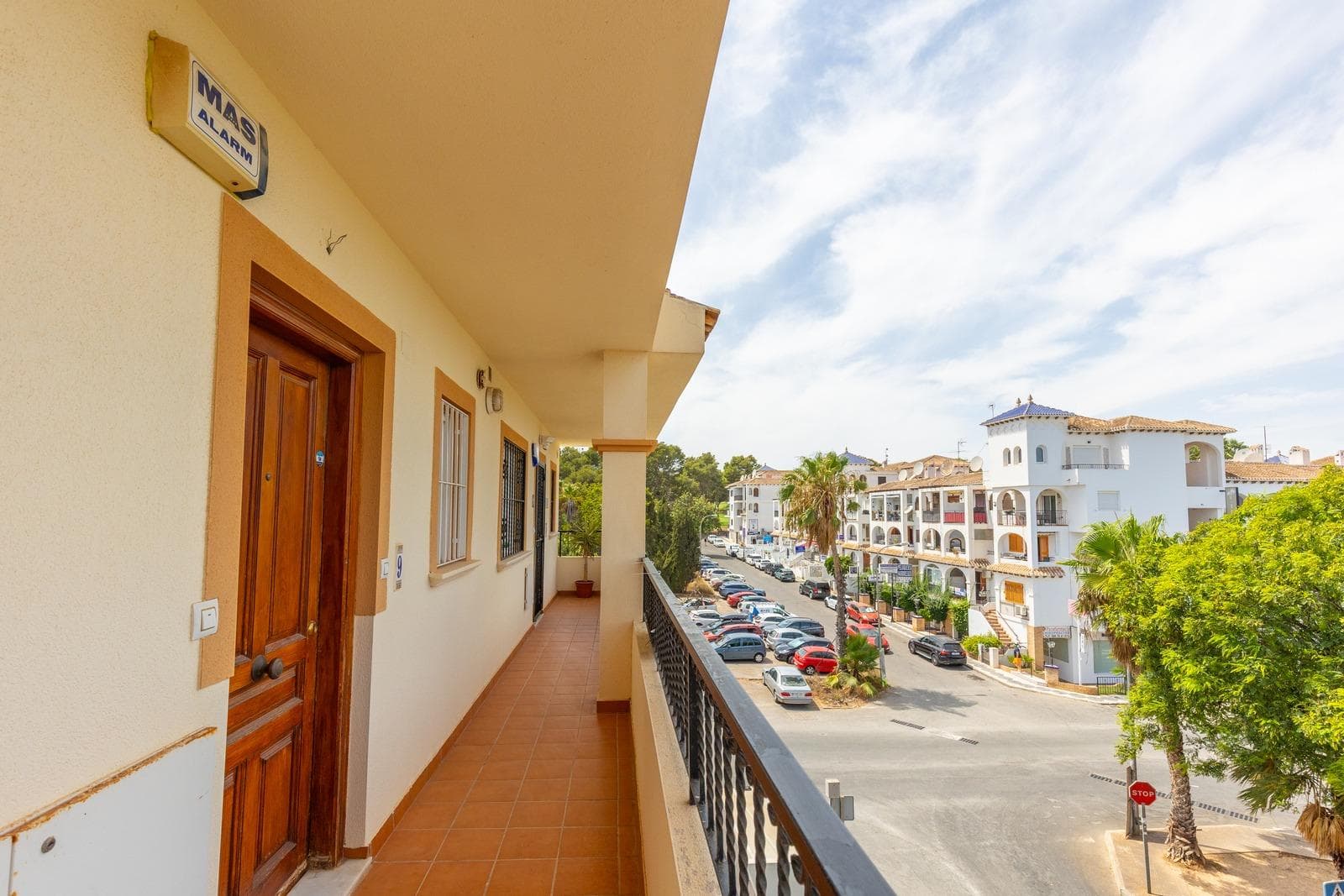 2 bed Middle Floor Apartment in Orihuela Costa - 6