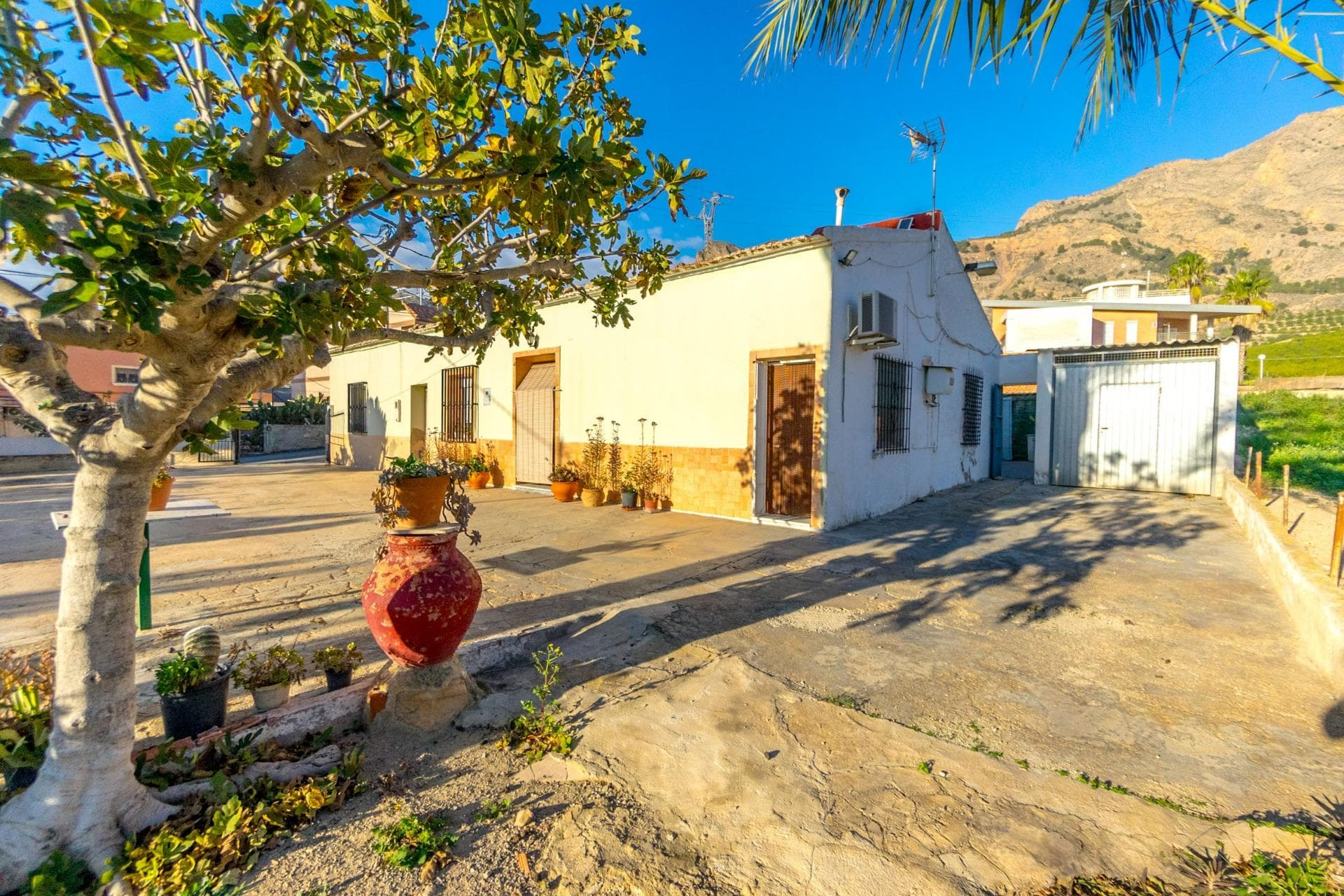 Finca - Cortijo met 4 slaapkamers in Orihuela - 1