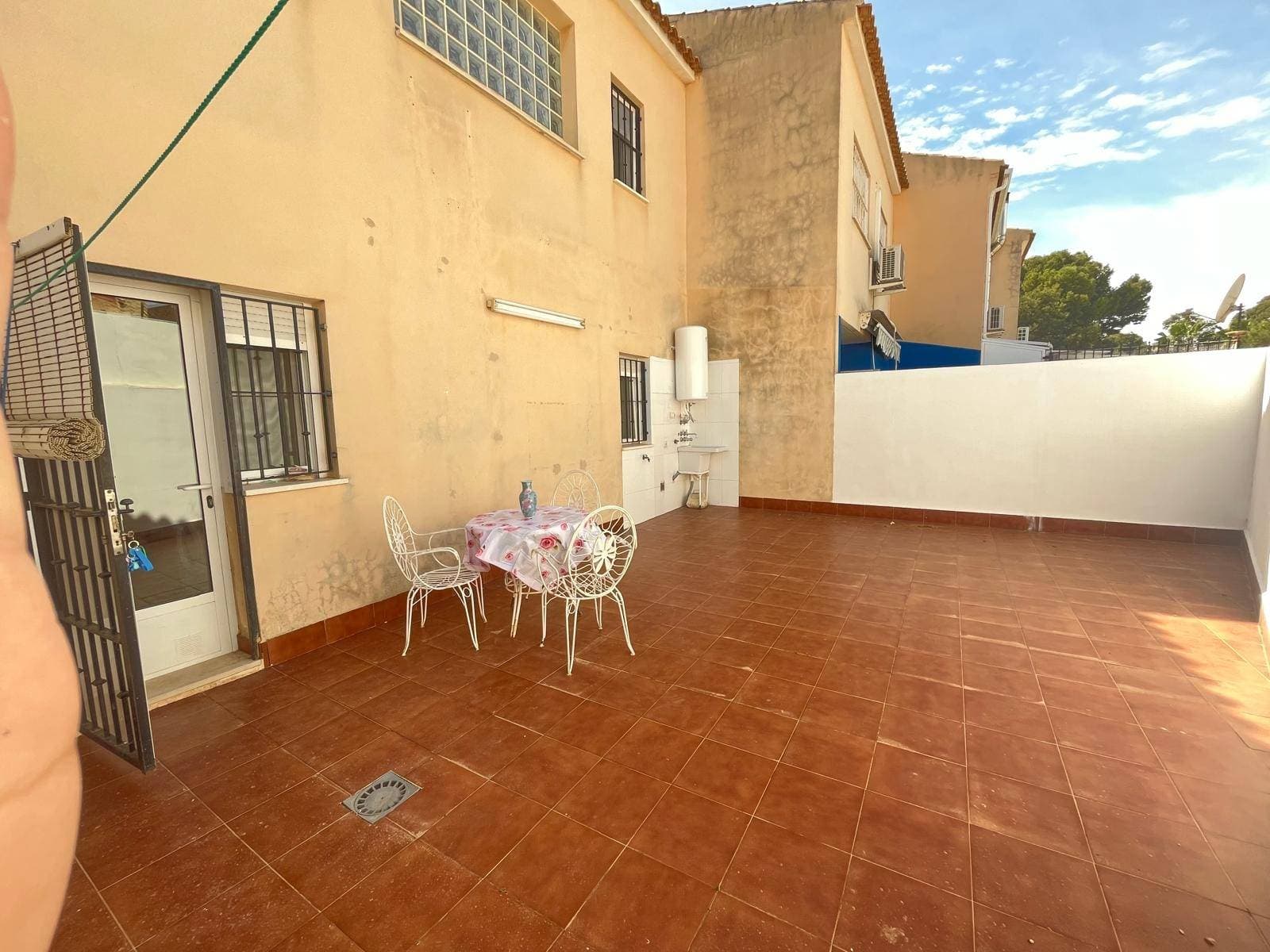 Adosada de 5 dormitorios en Santiago de la Ribera - 18