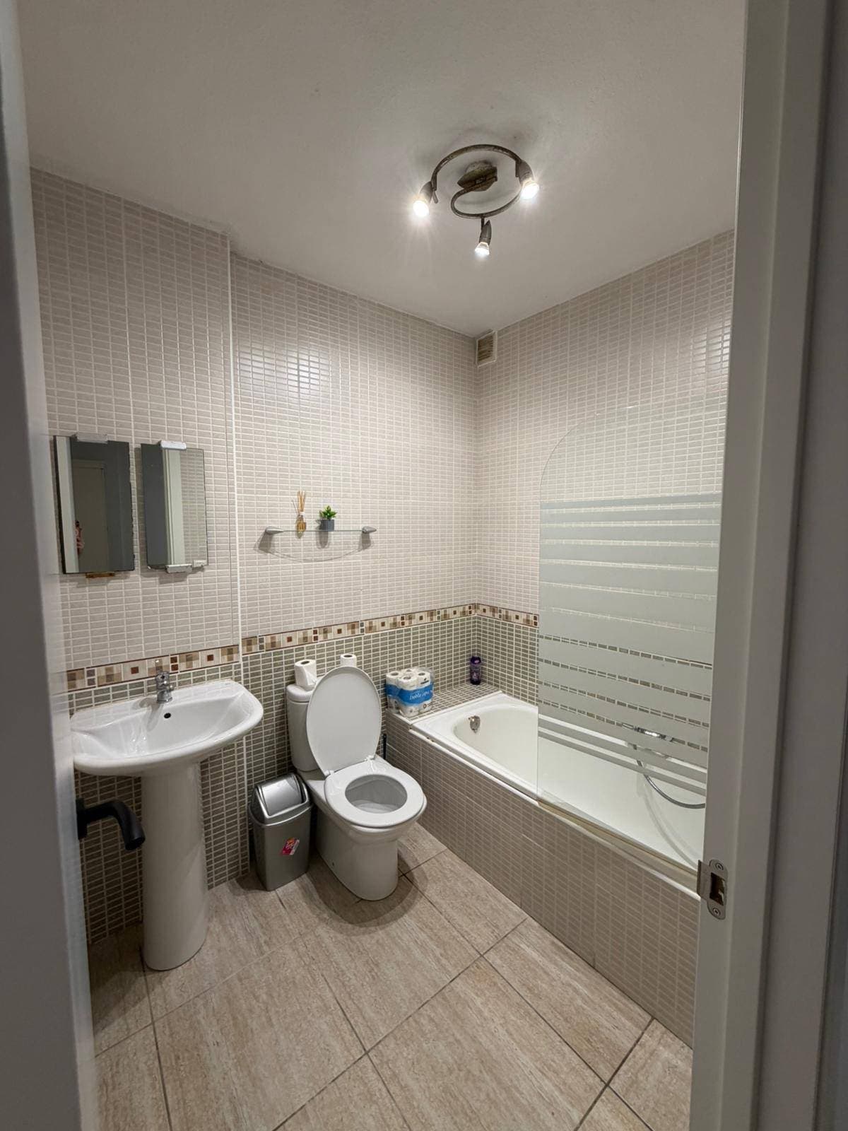Apartamento Planta Media de 2 dormitorios en Orihuela Costa - 14