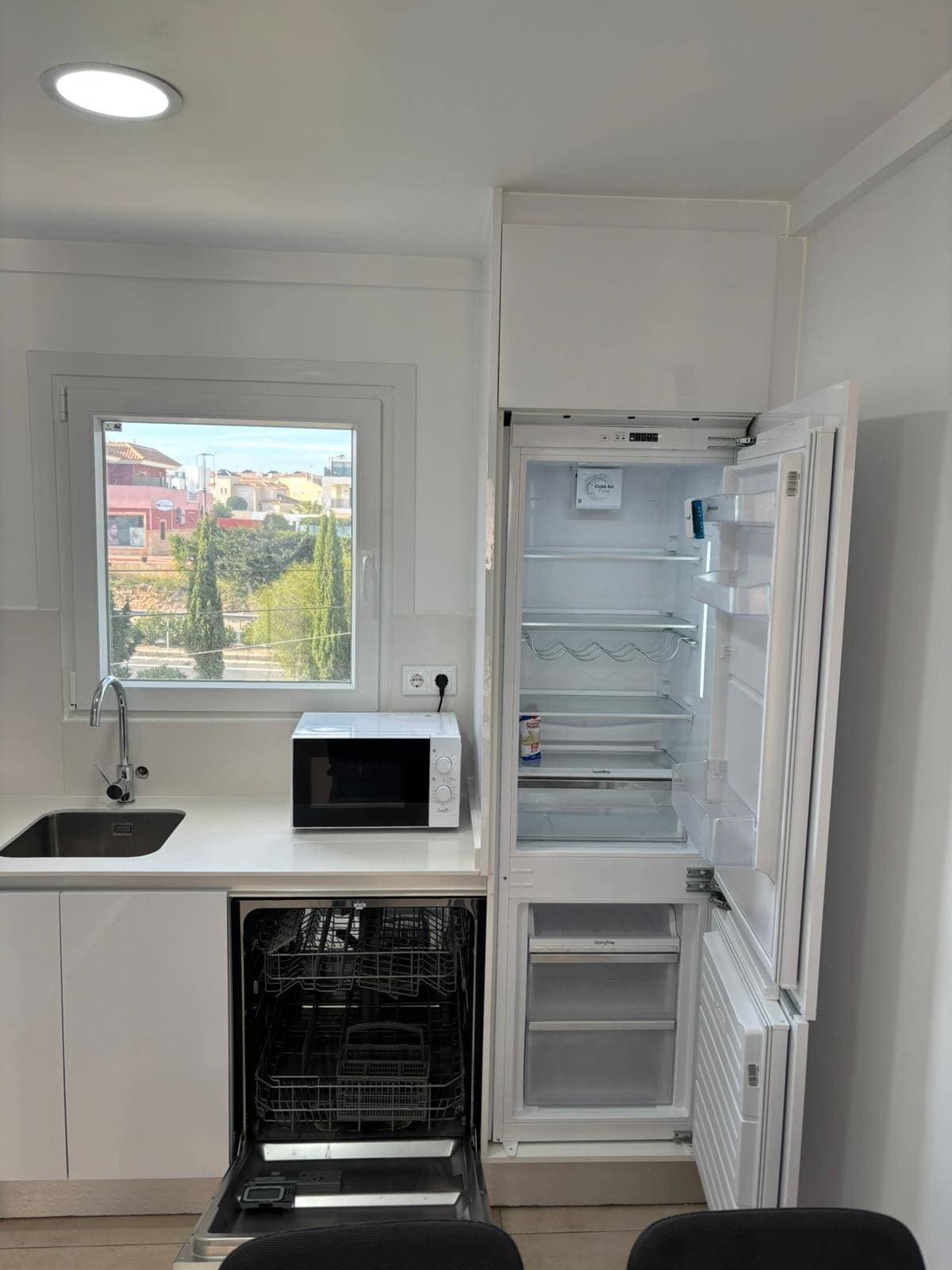 2 bed Middle Floor Apartment in Orihuela Costa - 11