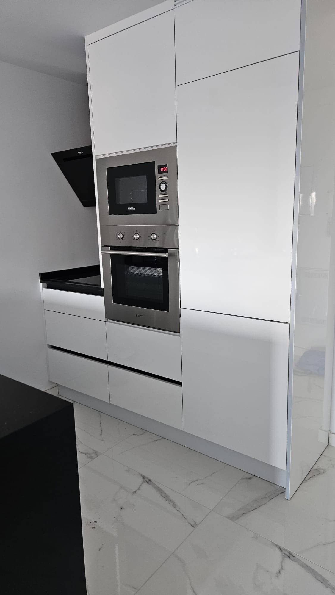 2 bed Middle Floor Apartment in Orihuela Costa - 3