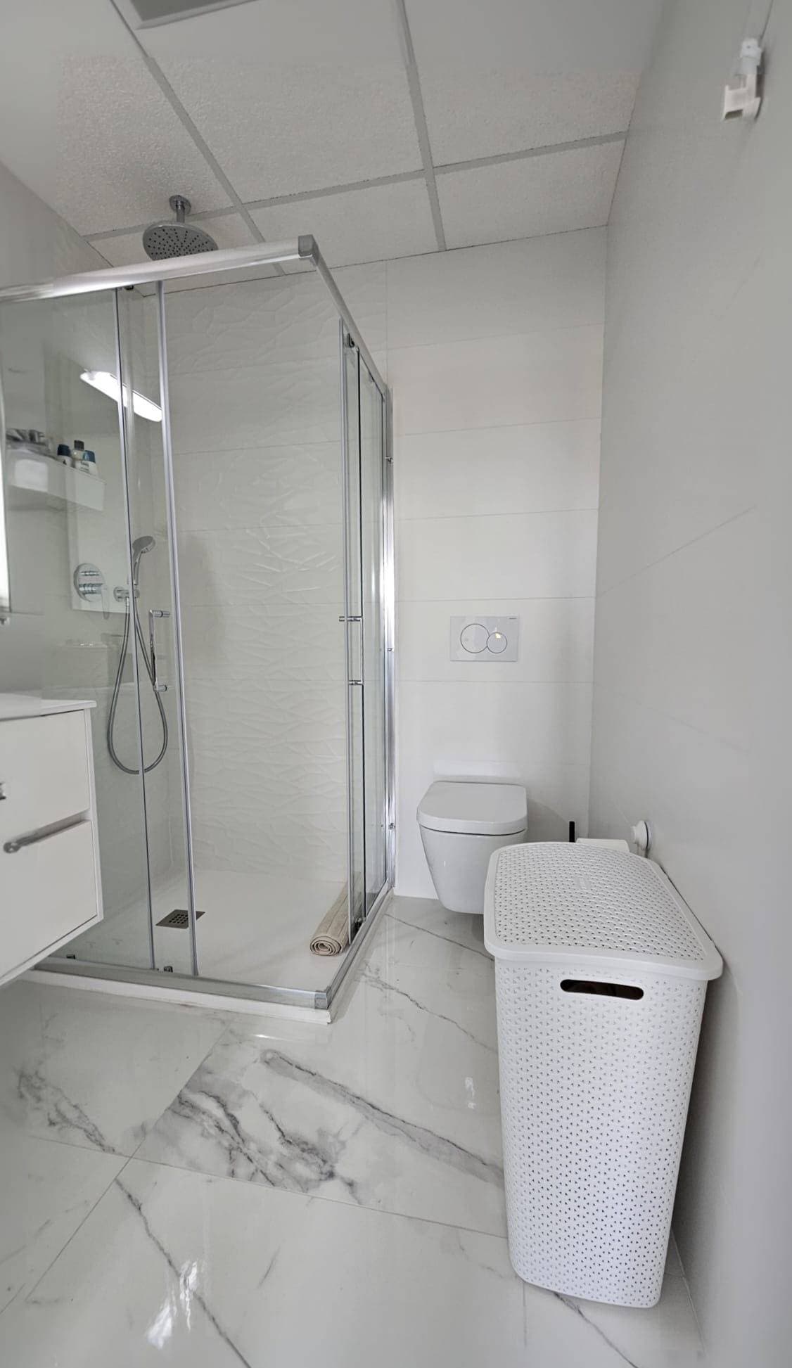 2 bed Middle Floor Apartment in Orihuela Costa - 8