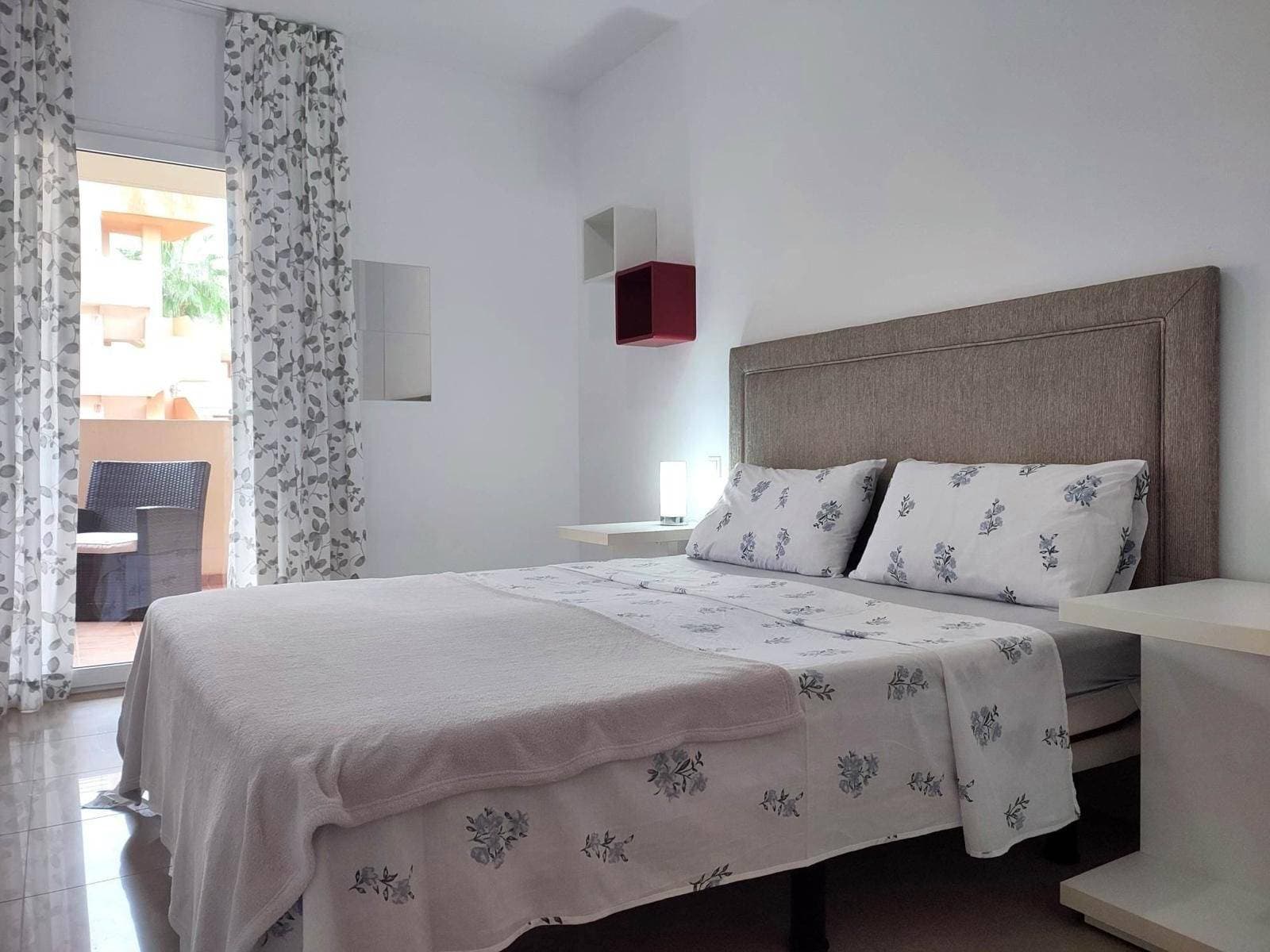Apartamento Planta Media de 2 dormitorios en Orihuela Costa - 15
