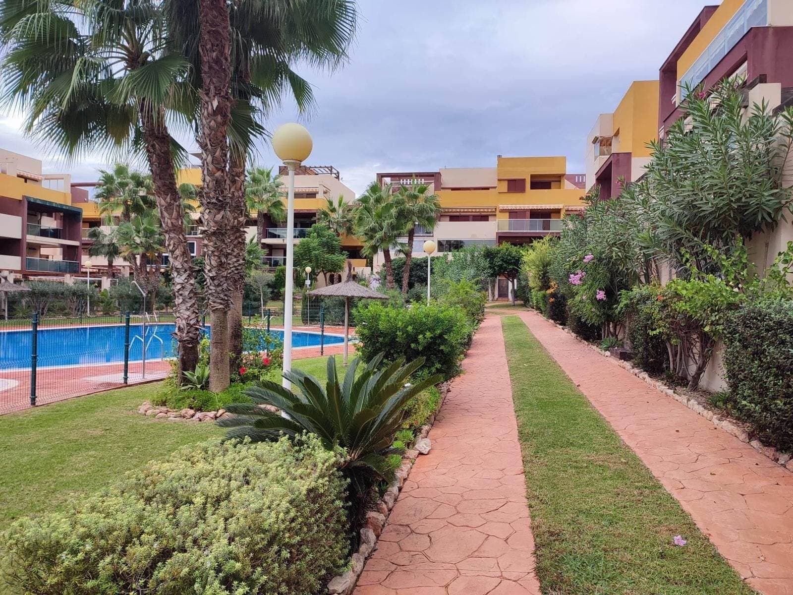 Apartamento Planta Media de 2 dormitorios en Orihuela Costa - 23