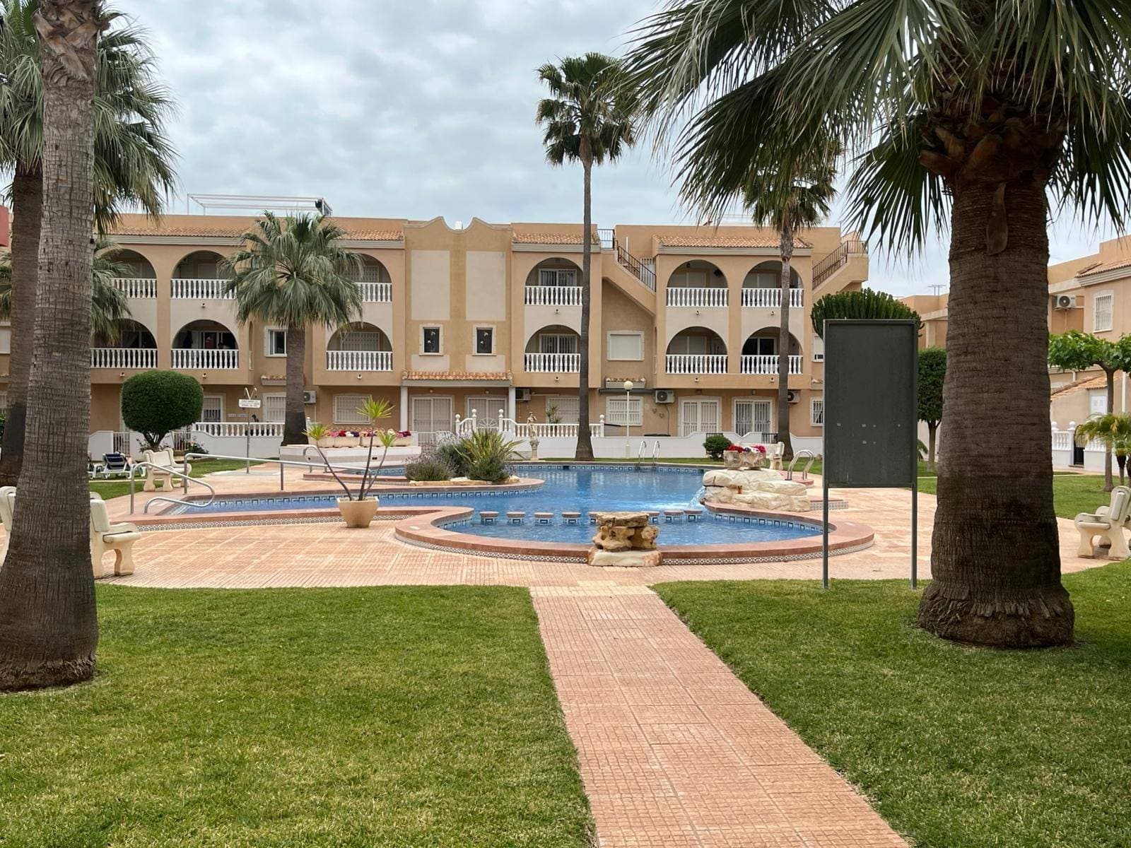 Tussenverdieping Appartement met 2 slaapkamers in Los Alcazares - 4