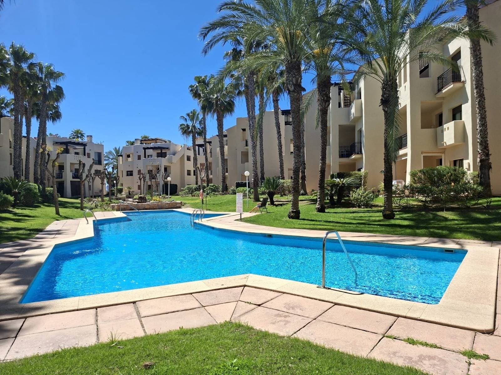 Apartamento Planta Media de 2 dormitorios en San Javier - 1