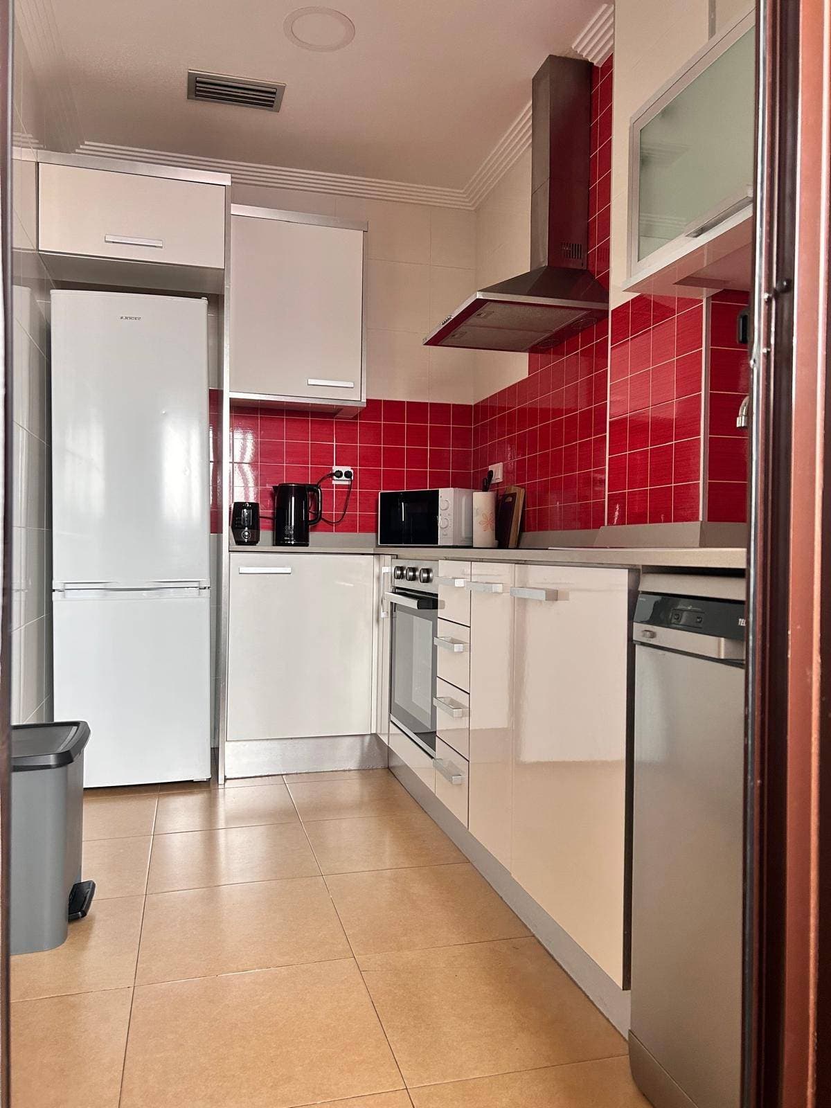 2 bed Middle Floor Apartment in Orihuela Costa - 10