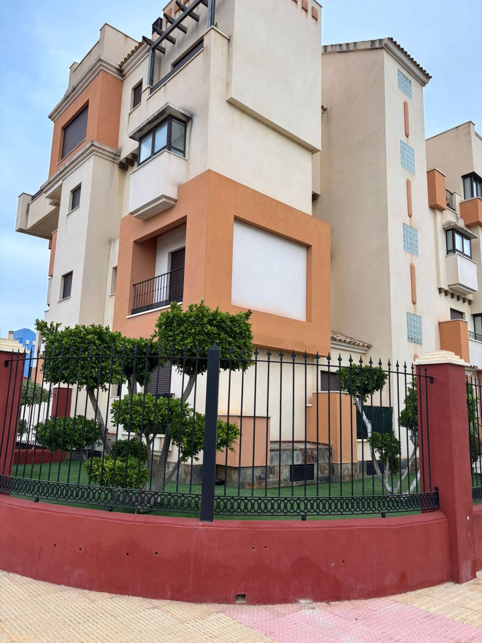 2 bed Middle Floor Apartment in Orihuela Costa - 2