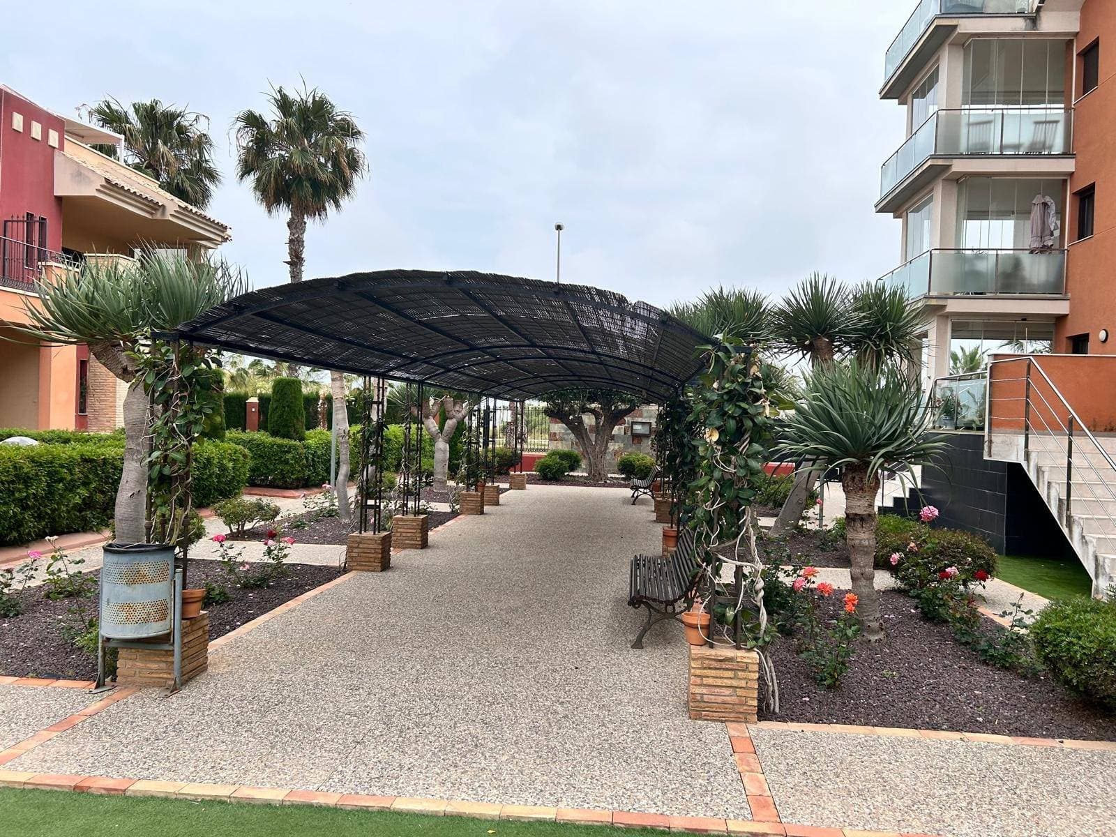 2 bed Middle Floor Apartment in Orihuela Costa - 29