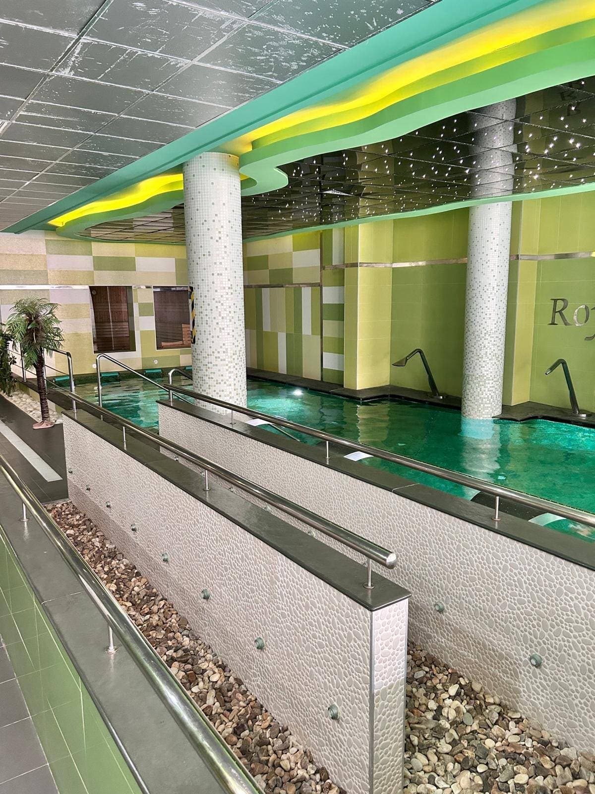 2 bed Middle Floor Apartment in Orihuela Costa - 37